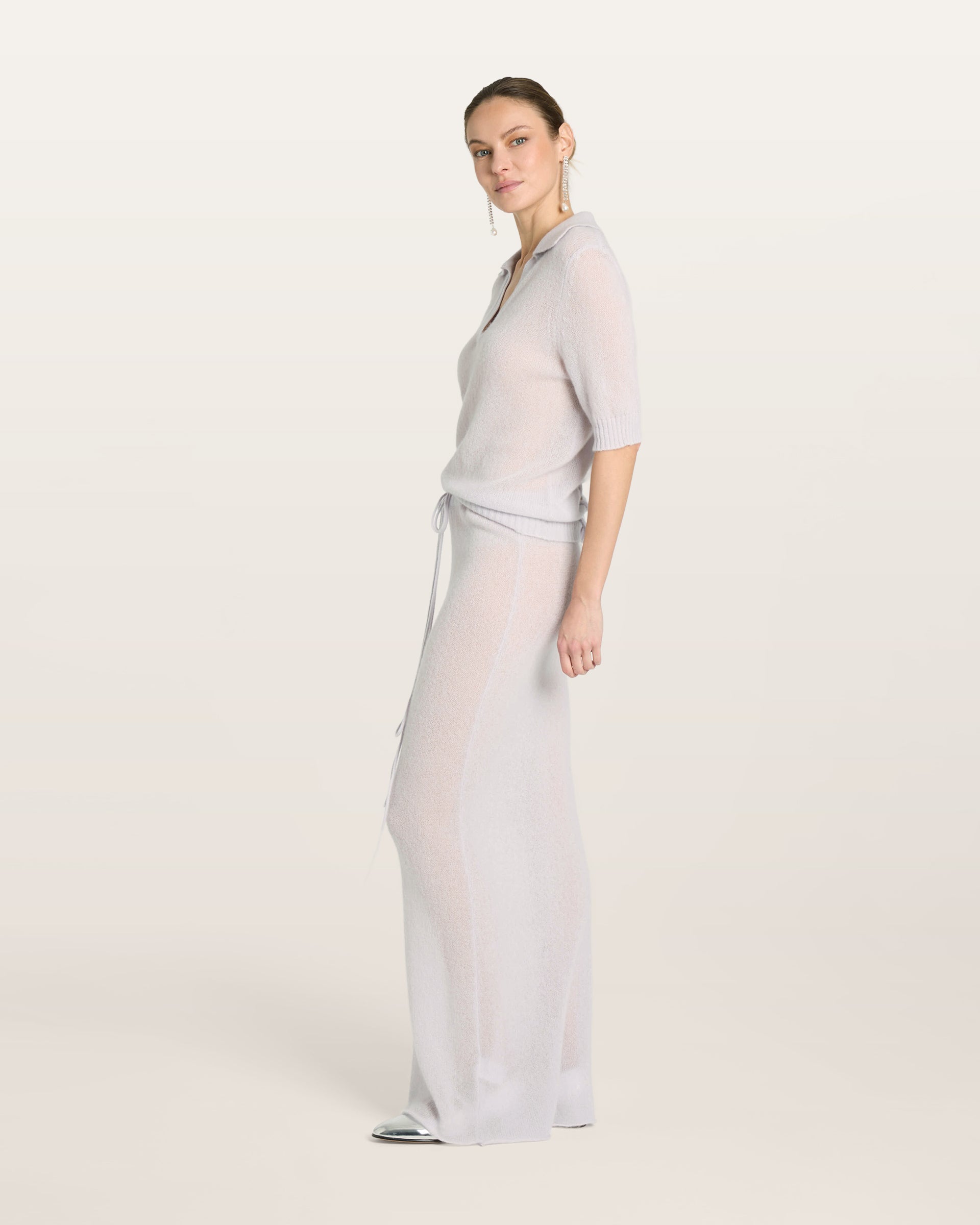 Damen Kurzarm-Pullover in bluish white (hellblau) aus Kaschmir-Seide – leichter luftiger Strick mit Polokragen, Halbarm und relaxter Passform