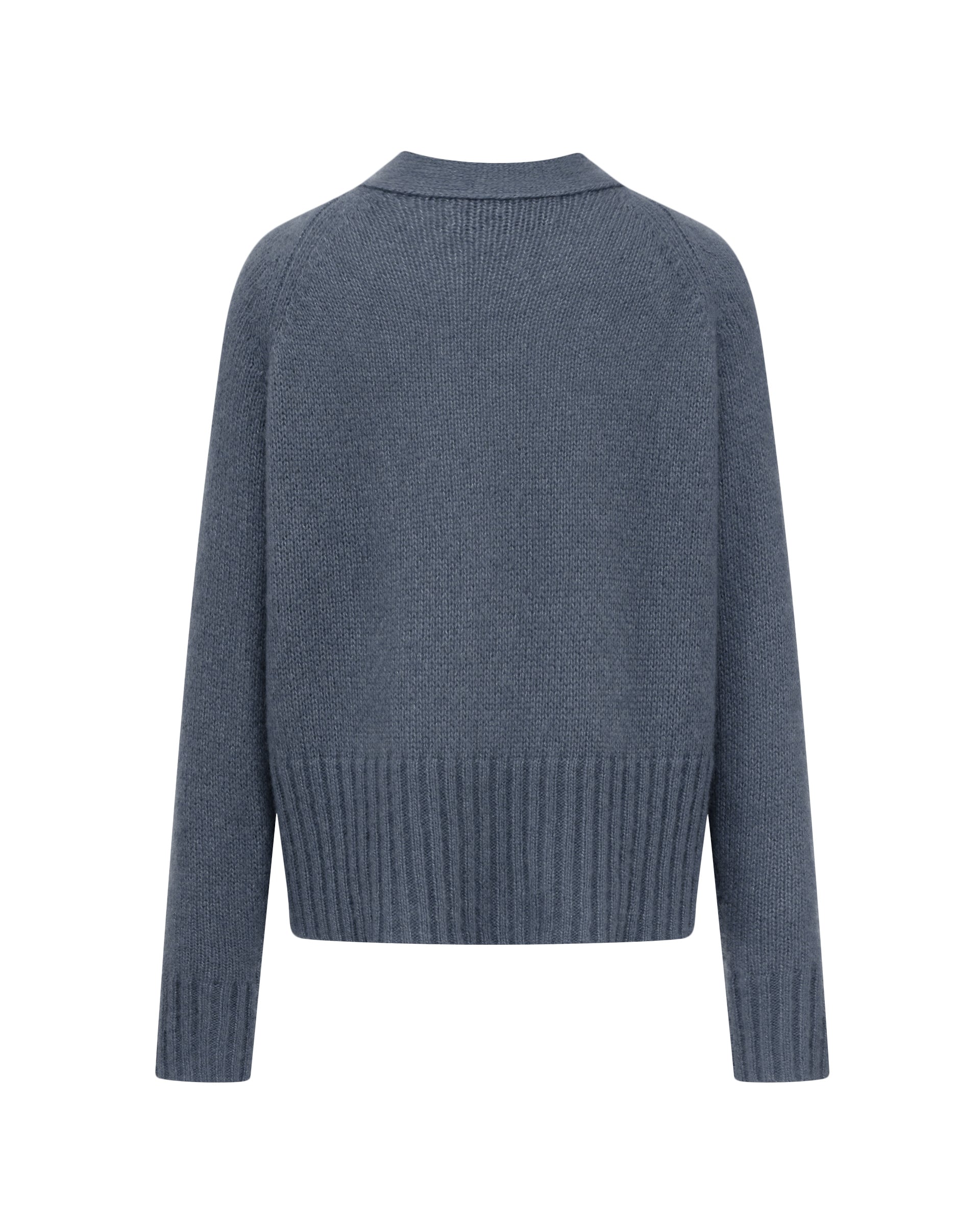 Damen Cardigan in storm (graublau) aus Kaschmir-Seide – mittelschwerer, glatt gestrickter Stoff, oversized kurze Form, Raglanärmel, lange relaxte Ärmel, Rippbündchen an Saum und Ärmeln sowie Knöpfe aus waschbarem Leder.