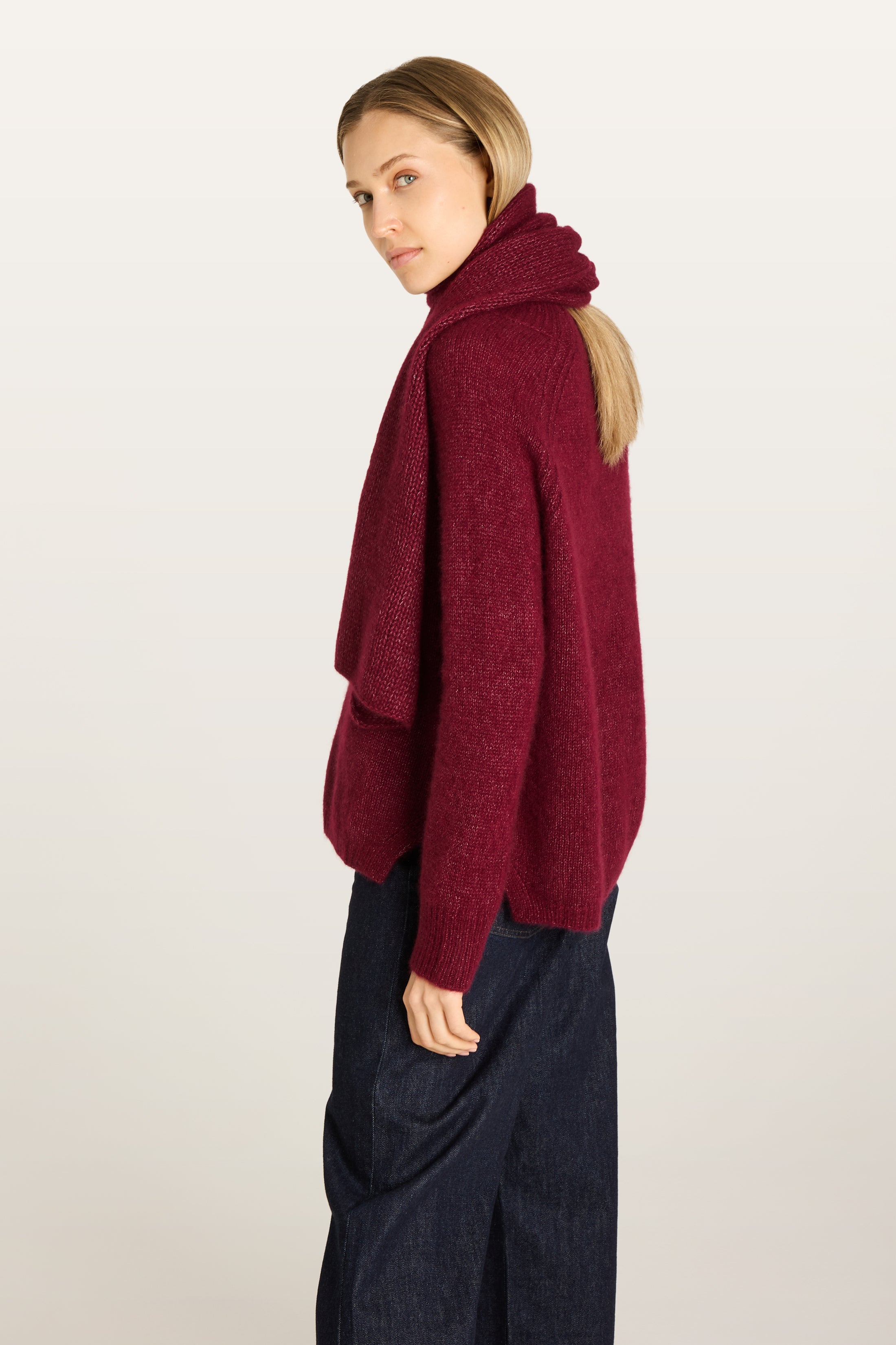 CHANTAY NOS Scarf