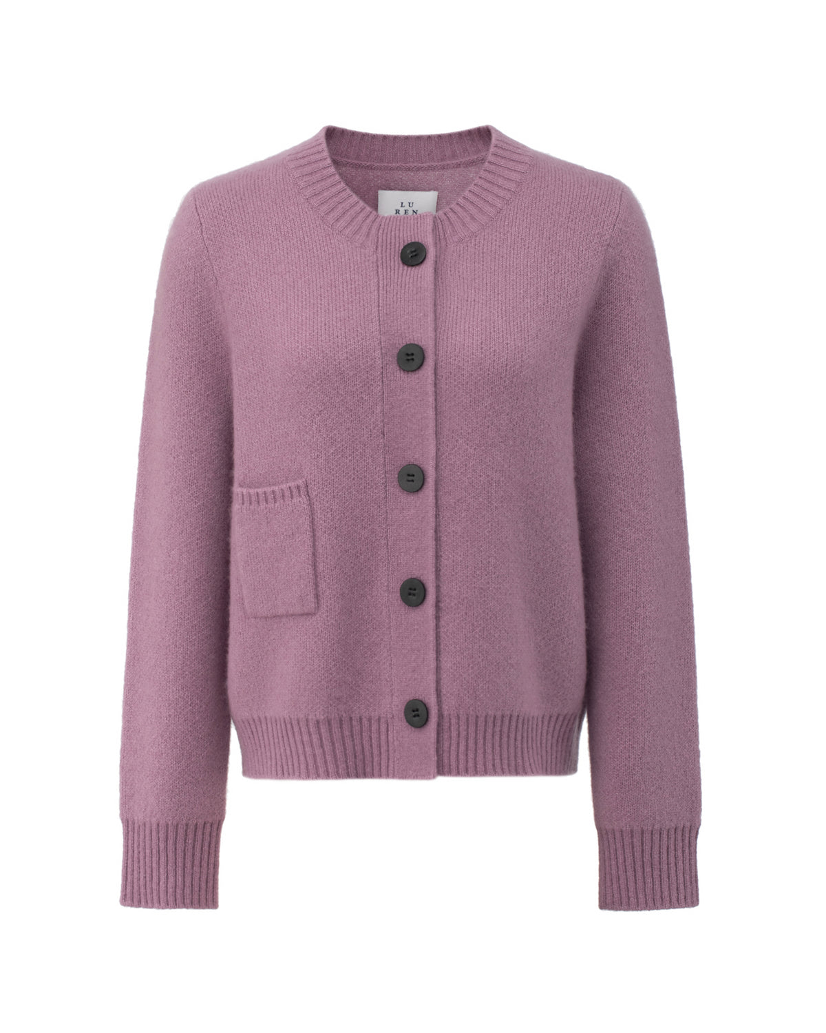 Damen Cardigan aus 75 % Kaschmir und 25 % Seide in Lilac Mist – glatt gestrickter Cardigan in mittelschwerer Qualität mit körperbetonter Passform, Rundhalsausschnitt mit Kragen in Rippstruktur sowie klassischer Schulterform und langen, schmalen Ärmeln. Ärmelbündchen und Saum sind in Rippstruktur gearbeitet. Knöpfe aus waschbarem Leder und eine kleine aufgesetzte Tasche unterhalb der rechten Brust verleihen dem Modell stilvolle Designakzente.