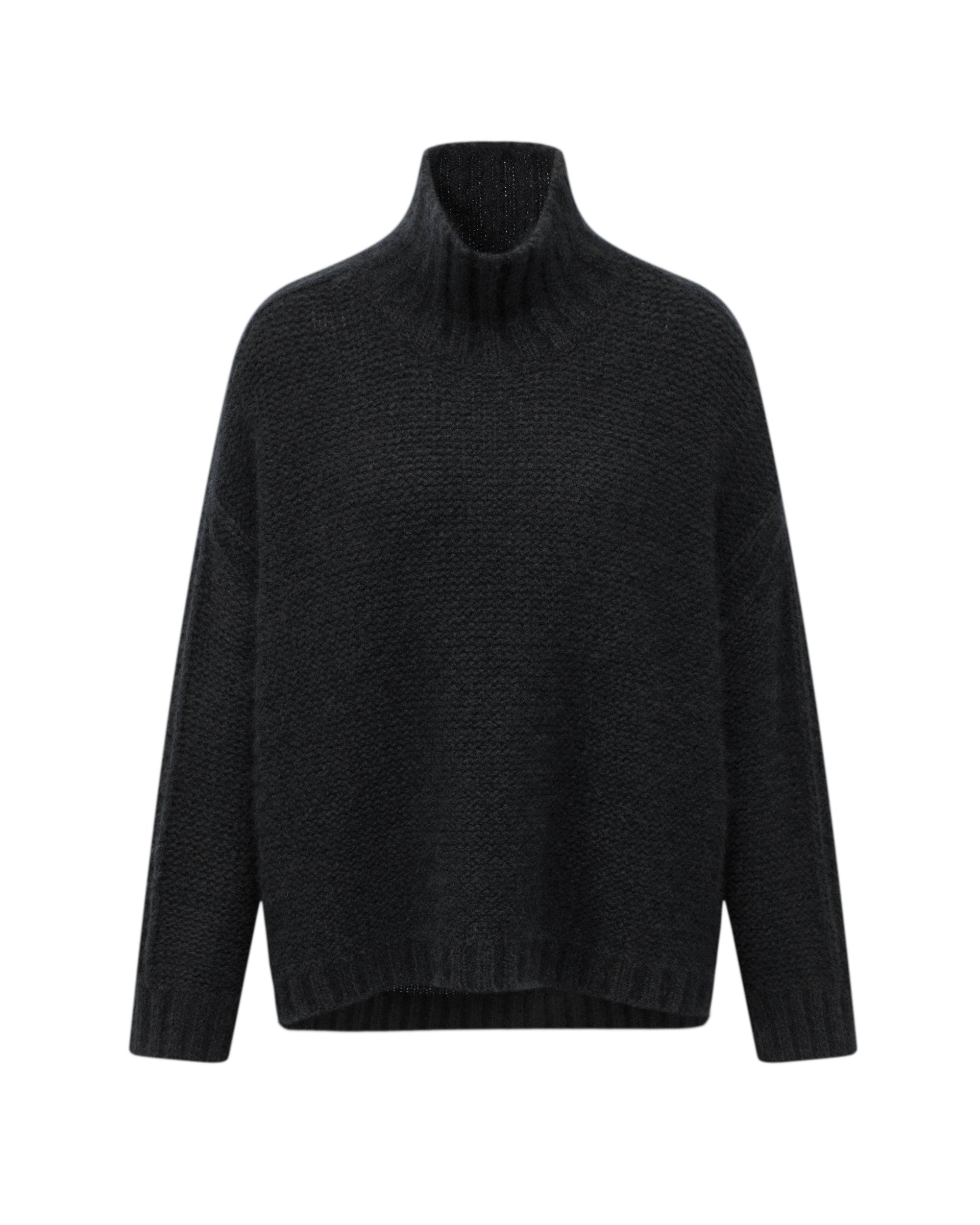 Damen Pullover aus 75 % Kaschmir und 25 % Seide in Black – links gestrickter Pullover in grober Strickqualität mit oversized Passform. Der Rollkragen in Rippstruktur, überschnittene Schultern und lange, relaxte Ärmel verleihen dem Modell eine lässige Silhouette. Rippstrukturen an Seitennähten, Schultern und Ärmeln setzen besondere Akzente, während das verlängerte Rückenteil und seitliche Schlitze den modernen Look abrunden.