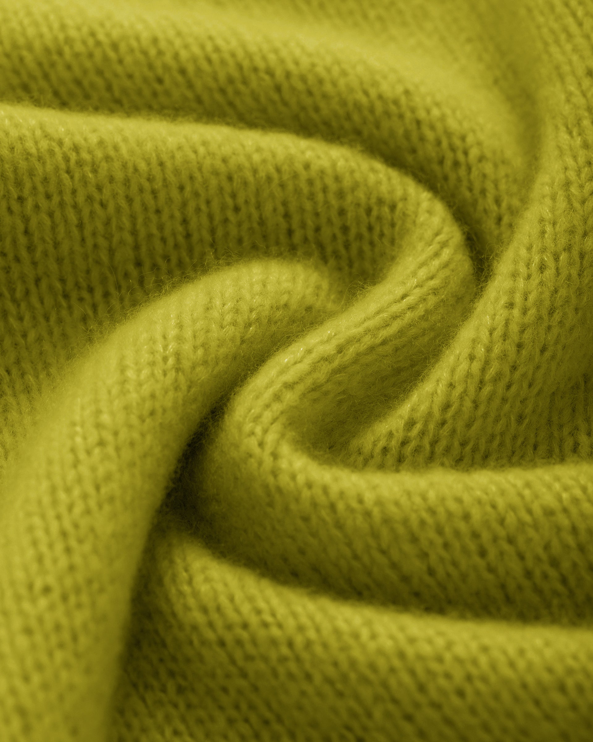 Damen Pullover in petri (grün) aus Kaschmir-Seide – mittelschwerer Strick mit kurzer, breiter Passform, Rundhalsausschnitt und relaxten Ärmeln