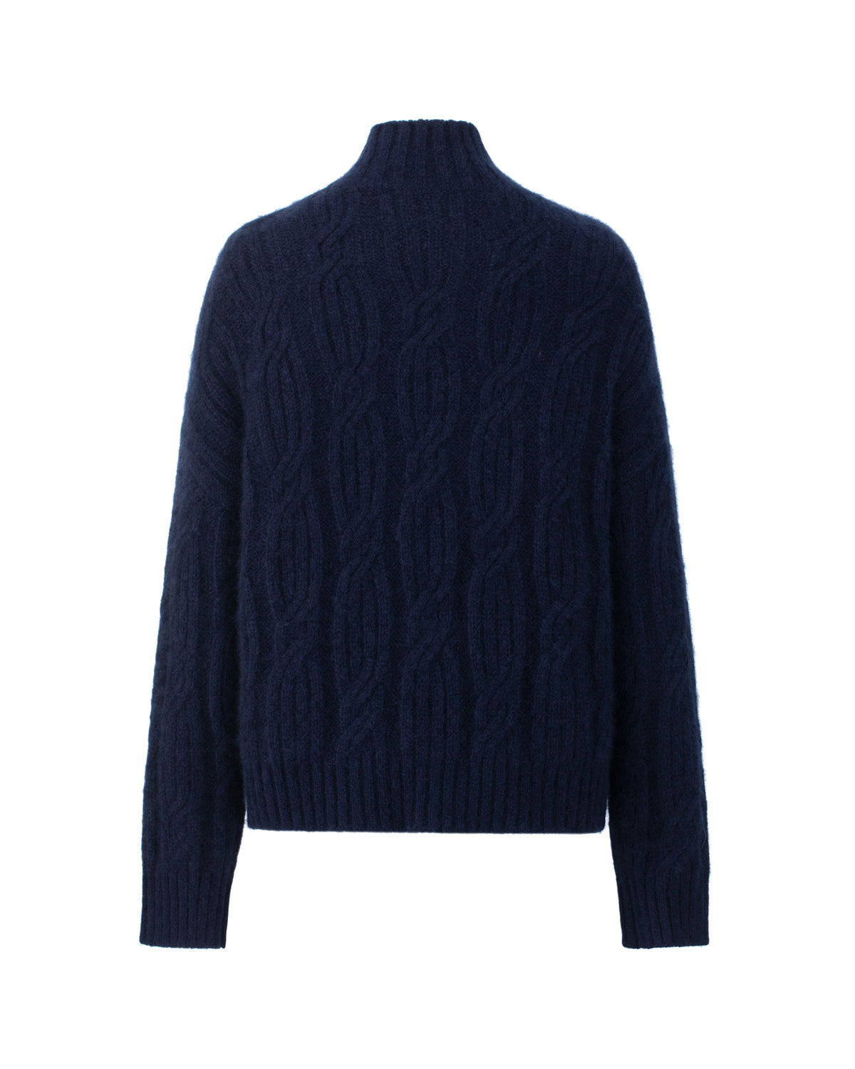 Damen Pullover aus 75 % Kaschmir und 25 % Seide in French Navy – Pullover mit Zopfmuster in mittelschwerer Strickqualität und lockerer Passform, Rundhalsausschnitt mit hohem Stehkragen in Rippstruktur, überschnittener Schulterform sowie langen, relaxten Ärmeln. Ärmelbündchen und Saum sind in Rippstruktur gearbeitet und verleihen dem Modell einen markanten, zeitlosen Look.
