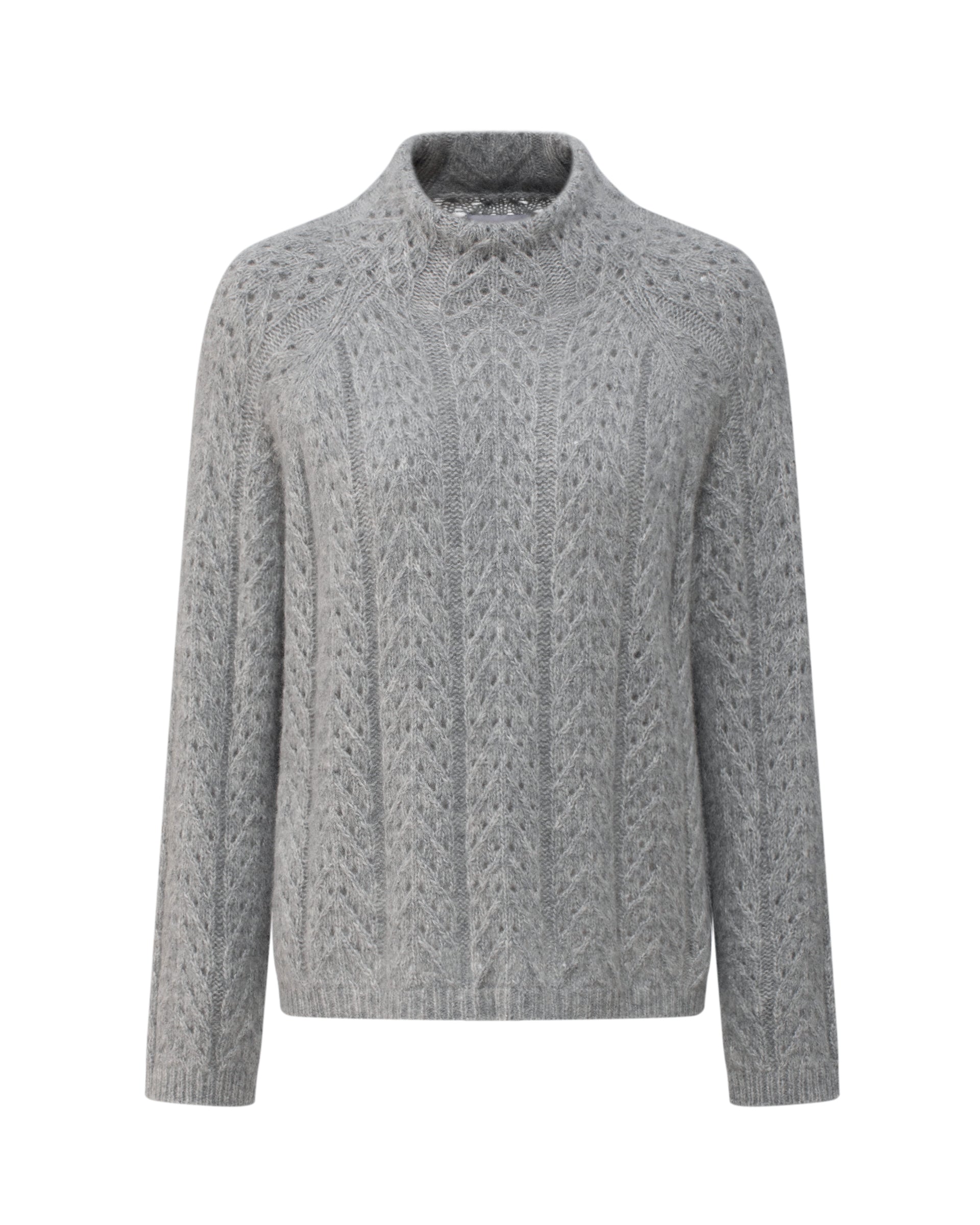Damen Pullover aus 75 % Kaschmir und 25 % Seide in Husky – Pullover mit grafischem Zopf- und Lochmuster in mittelschwerer, leicht transparenter Strickqualität und oversized Passform mit breiter, kurzer, gerade geschnittener Silhouette. Das Modell verfügt über einen doppelten Stehkragen, Raglanärmel sowie lange, relaxte Ärmel. Ärmelbündchen und Saum sind in Rippstruktur gearbeitet und verleihen dem Design einen modernen, markanten Look.
