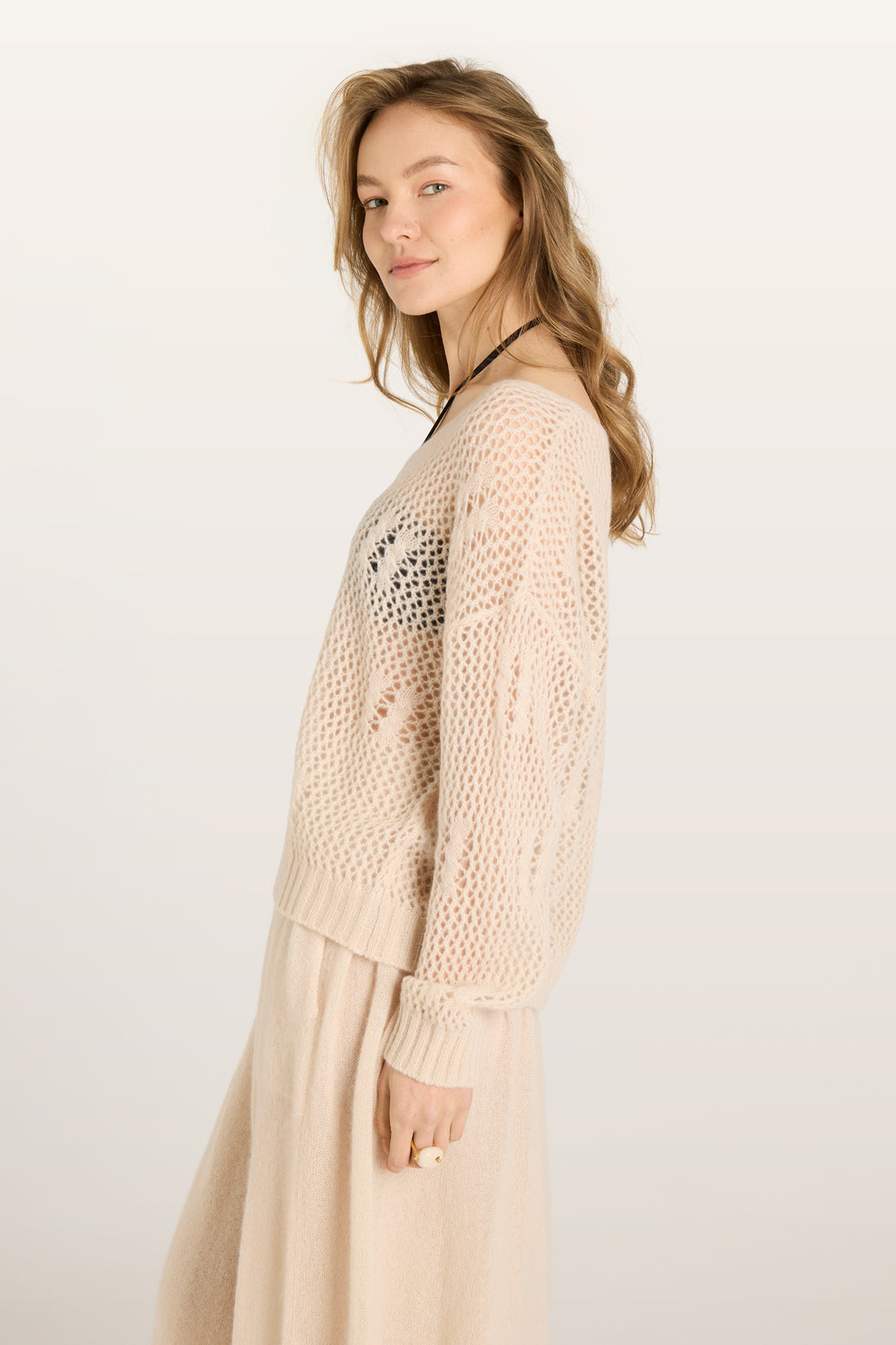 NIVIA sweater