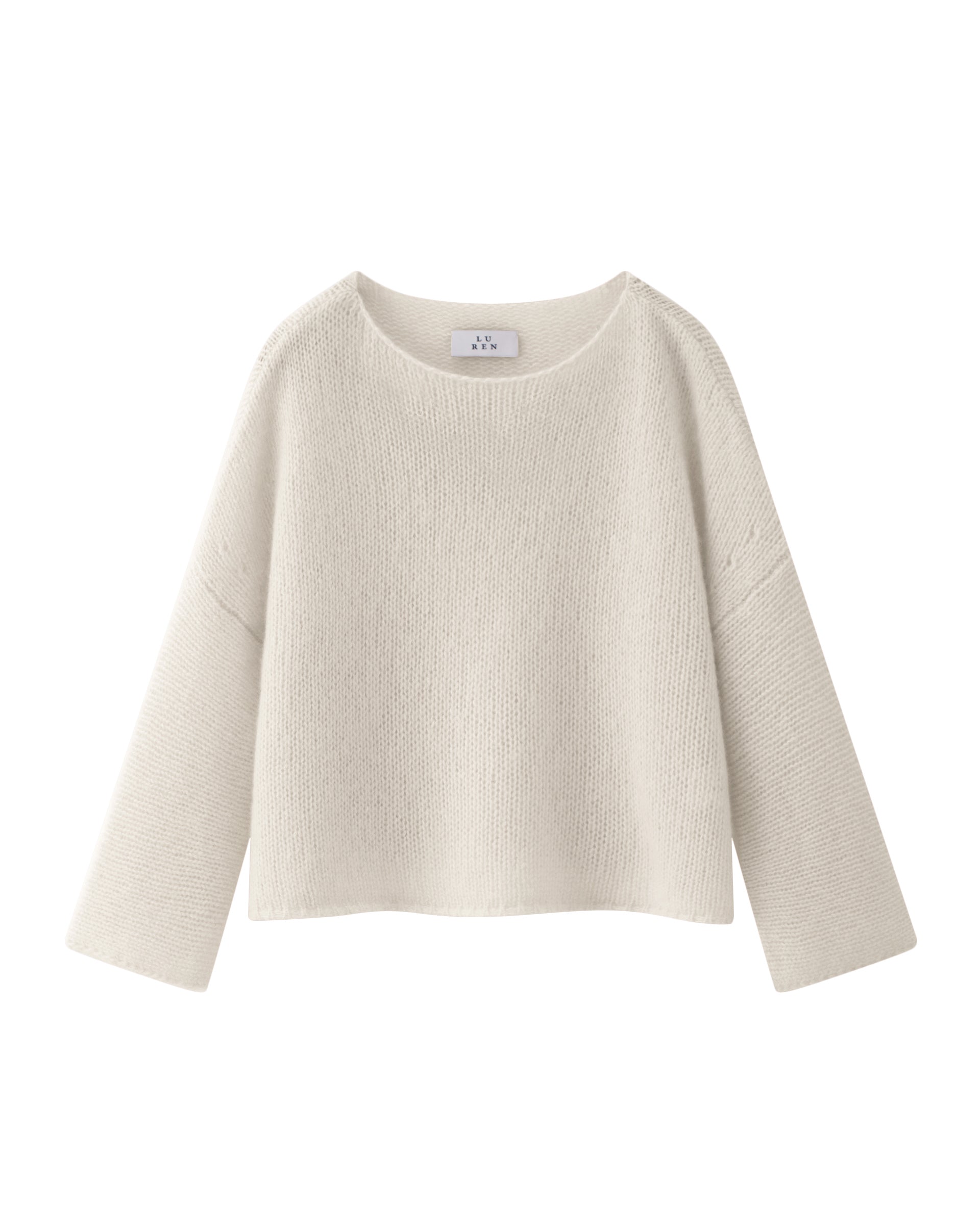 Damen Pullover in royal silver (grau) aus Kaschmir-Seide – grob, glatt und locker gestrickt mit dekorativem Lochmuster oberhalb der Ärmel, oversized Passform, U-Boot-Ausschnitt, überschnittene Schultern sowie lange, weite Ärmel.