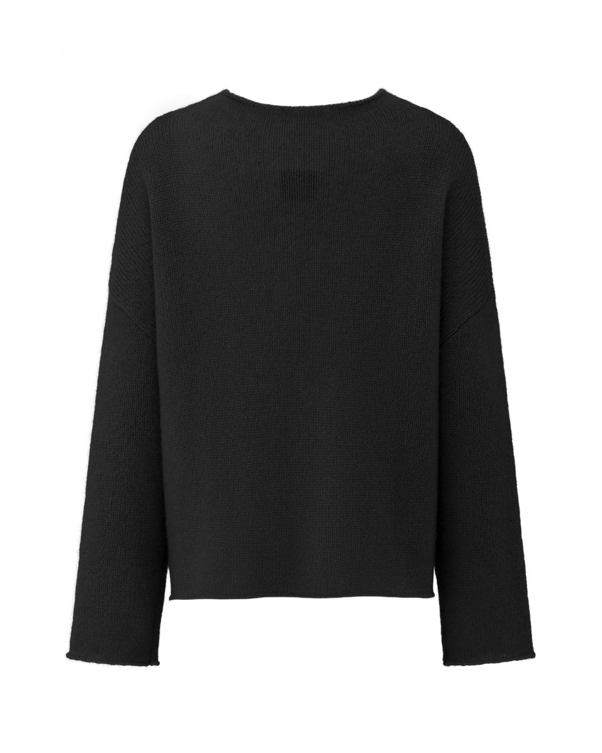 Damen Pullover aus 75 % Kaschmir und 25 % Seide in Black – glatt und locker gestrickter Pullover in mittelschwerer Qualität mit oversized Passform, breiter und kurzer Silhouette sowie cleanem Rundhalsausschnitt. Überschnittene Schultern und lange, relaxte Ärmel unterstreichen den modernen Look, während Ärmelbündchen und Saum mit speziellem Finish für einen besonderen Akzent sorgen.