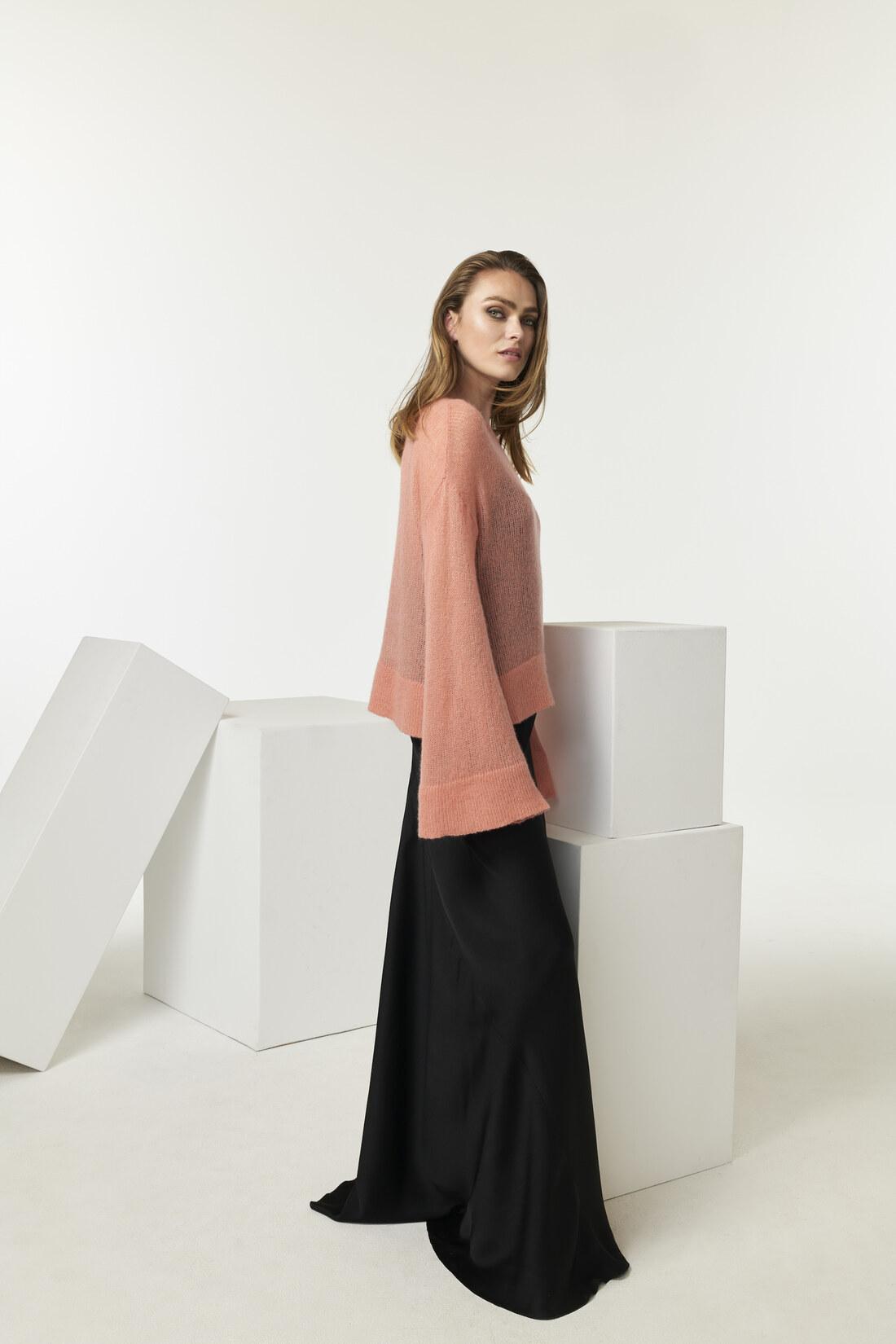 CLEO Pullover