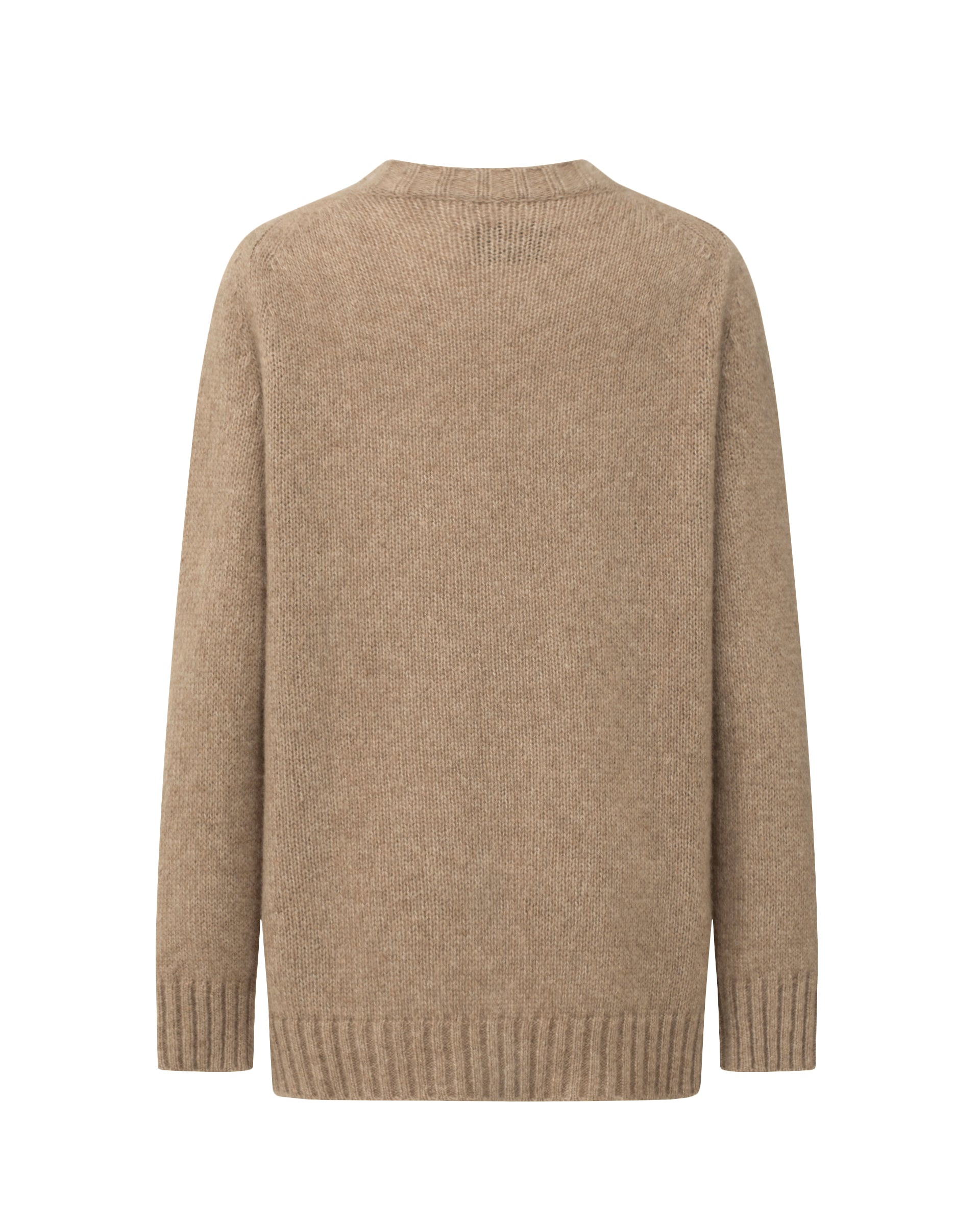 Damen Pullover aus 75 % Kaschmir und 25 % Seide in Warm Sand – glatt gestrickter Pullover in mittelschwerer Qualität mit lockerer Passform, Rundhalsausschnitt mit Kragen in Rippstruktur, Sattelschulter sowie langen Ärmeln. Ärmelbündchen, Saum und Seiten sind in Rippstruktur gearbeitet. Das verlängerte Rückenteil und die Schlitze an den Seitennähten verleihen dem Modell eine moderne, lässige Silhouette.