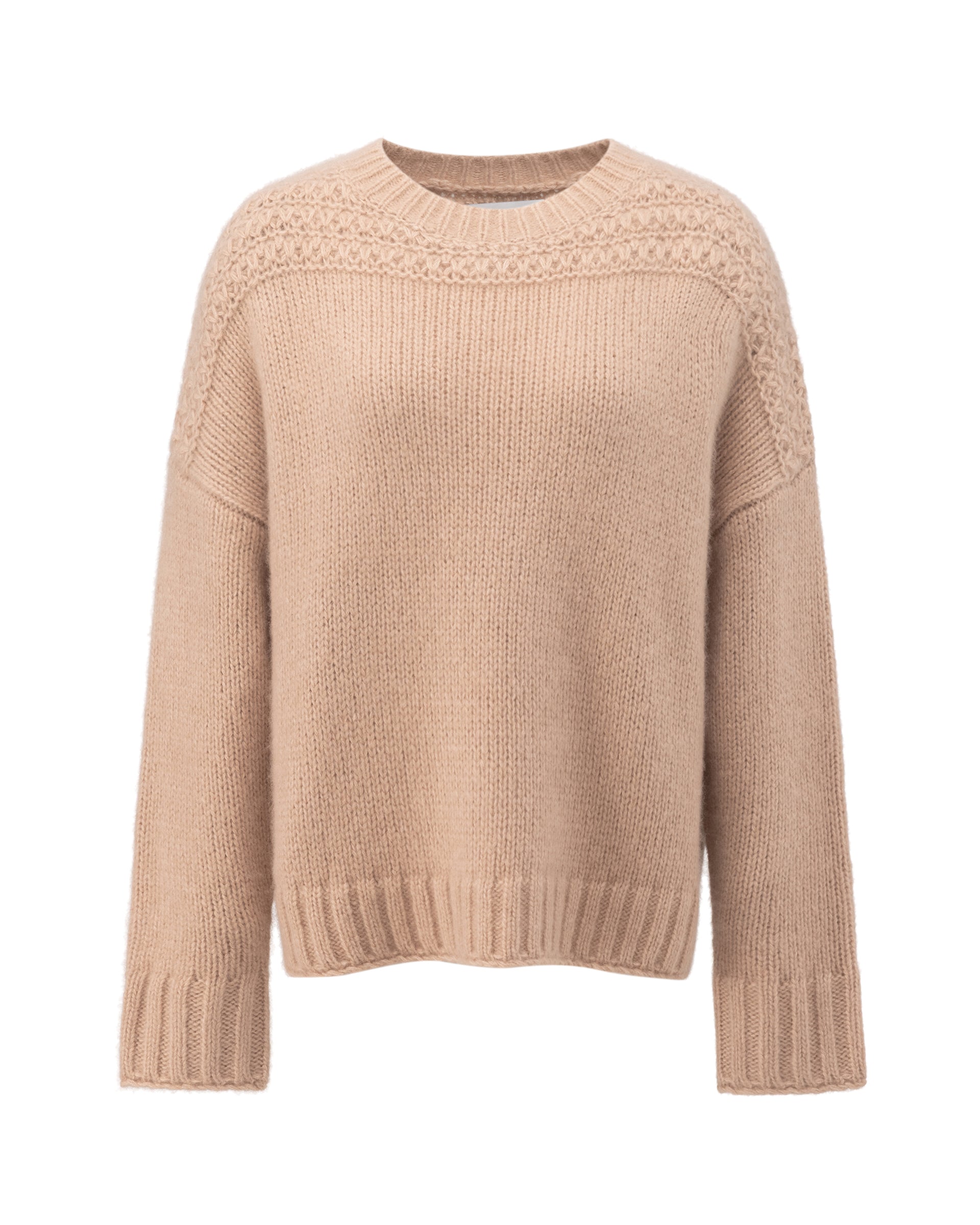 Damen Pullover aus 75 % Kaschmir und 25 % Seide in Rose Beige – glatt gestrickter Pullover in grober Strickqualität mit kastiger, lockerer Passform. Die Schulterpartie mit speziellem Strickmuster setzt einen besonderen Akzent, während der Rundhalsausschnitt mit Kragen in Rippstruktur, überschnittene Schultern und lange, relaxte Ärmel den entspannten Look unterstreichen. Bündchen und Saum in Rippstruktur mit speziellem Strickfinish runden das Design ab.