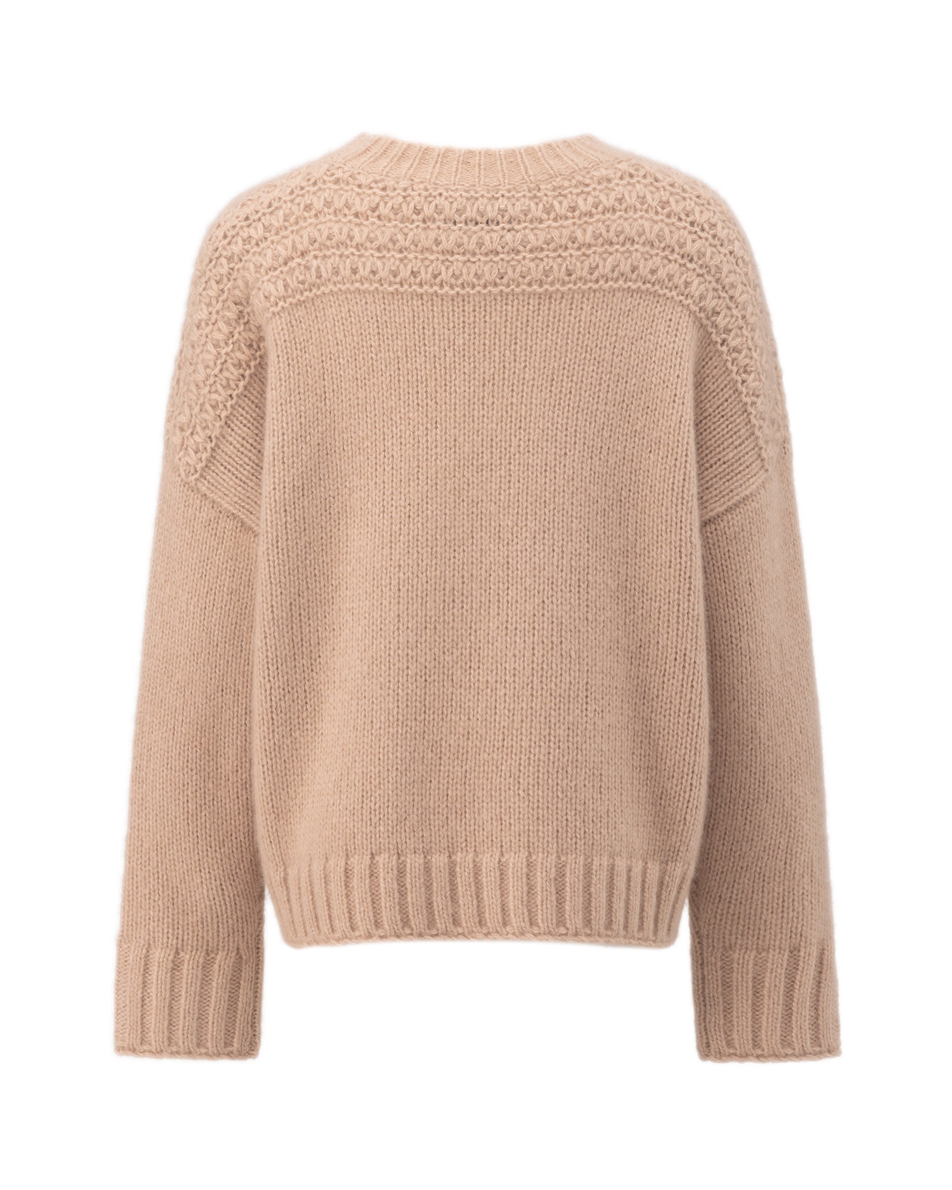 Damen Pullover aus 75 % Kaschmir und 25 % Seide in Rose Beige – glatt gestrickter Pullover in grober Strickqualität mit kastiger, lockerer Passform. Die Schulterpartie mit speziellem Strickmuster setzt einen besonderen Akzent, während der Rundhalsausschnitt mit Kragen in Rippstruktur, überschnittene Schultern und lange, relaxte Ärmel den entspannten Look unterstreichen. Bündchen und Saum in Rippstruktur mit speziellem Strickfinish runden das Design ab.