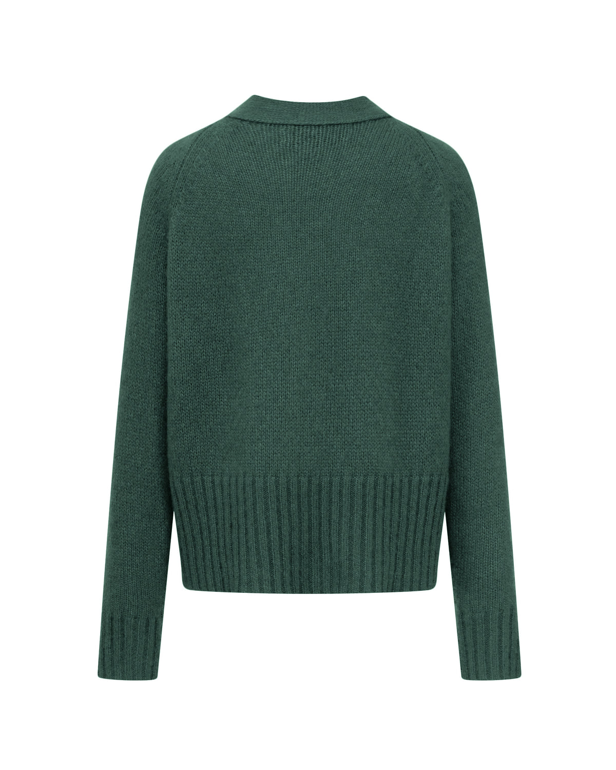 Damen Cardigan aus 75 % Kaschmir und 25 % Seide in Emerald – glatt gestrickter Cardigan in mittelschwerer Qualität mit oversized Form in breiter, kurzer Silhouette. Das Modell verfügt über Raglanärmel, lange, relaxte Ärmel sowie Knöpfe aus waschbarem Leder. Saum und Ärmelbündchen sind in Rippstruktur gearbeitet und verleihen dem Cardigan einen modernen, lässigen Look.