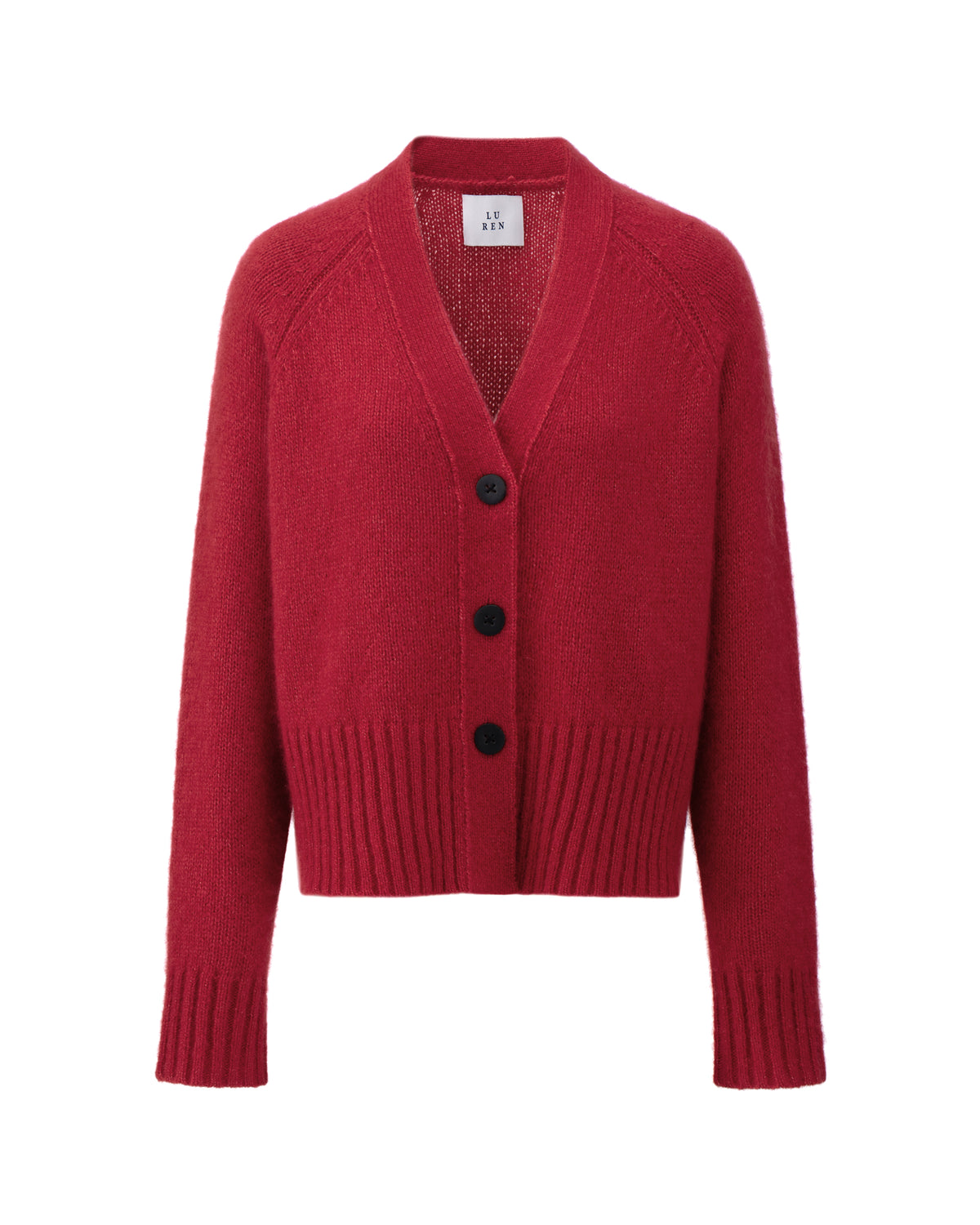 Damen Cardigan aus 75 % Kaschmir und 25 % Seide in Royal Garnet – glatt gestrickter Cardigan in mittelschwerer Qualität mit oversized Form in breiter, kurzer Silhouette. Das Modell verfügt über Raglanärmel, lange, relaxte Ärmel sowie Knöpfe aus waschbarem Leder. Saum und Ärmelbündchen sind in Rippstruktur gearbeitet und verleihen dem Cardigan einen modernen, lässigen Look.