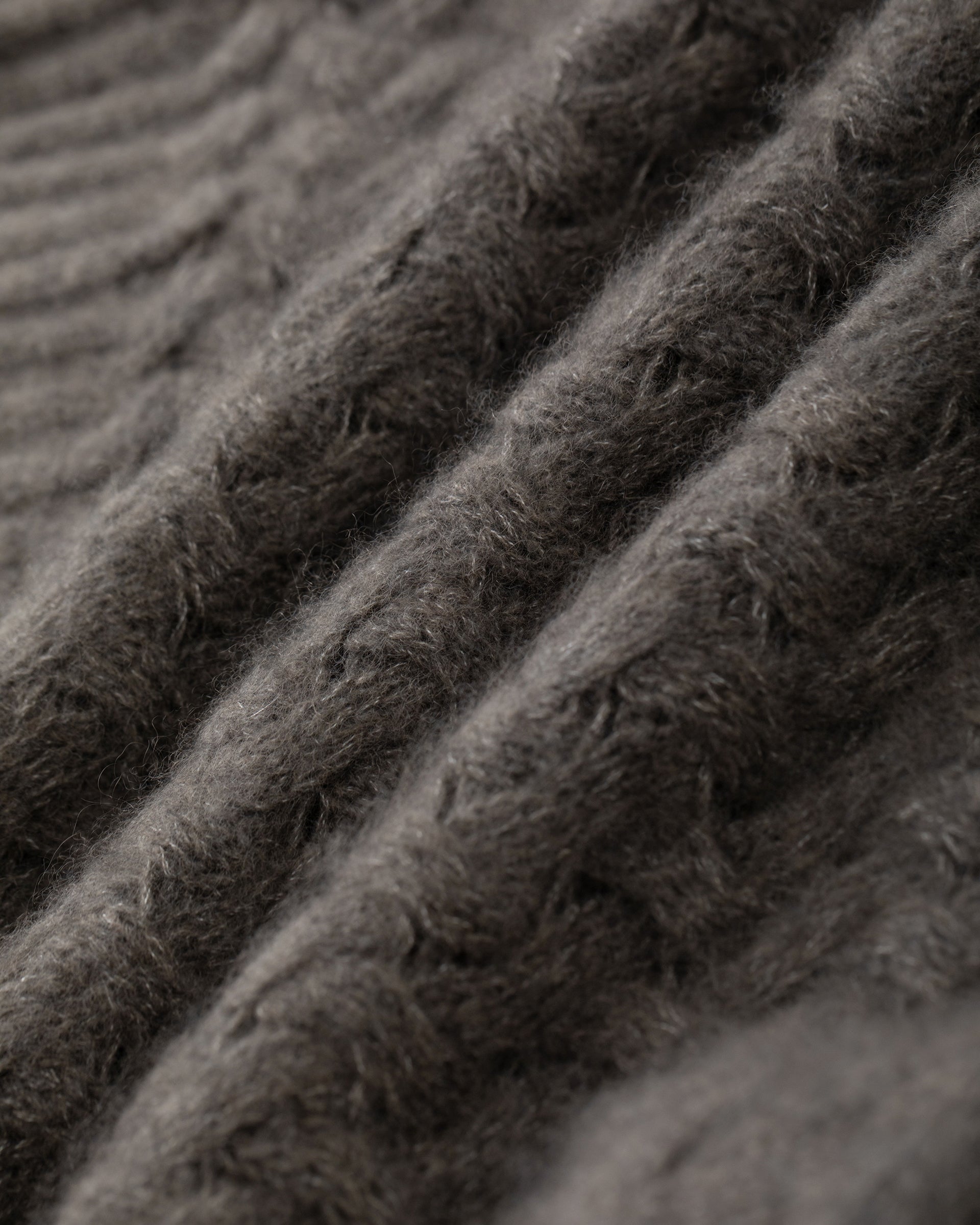 BATES Pullover