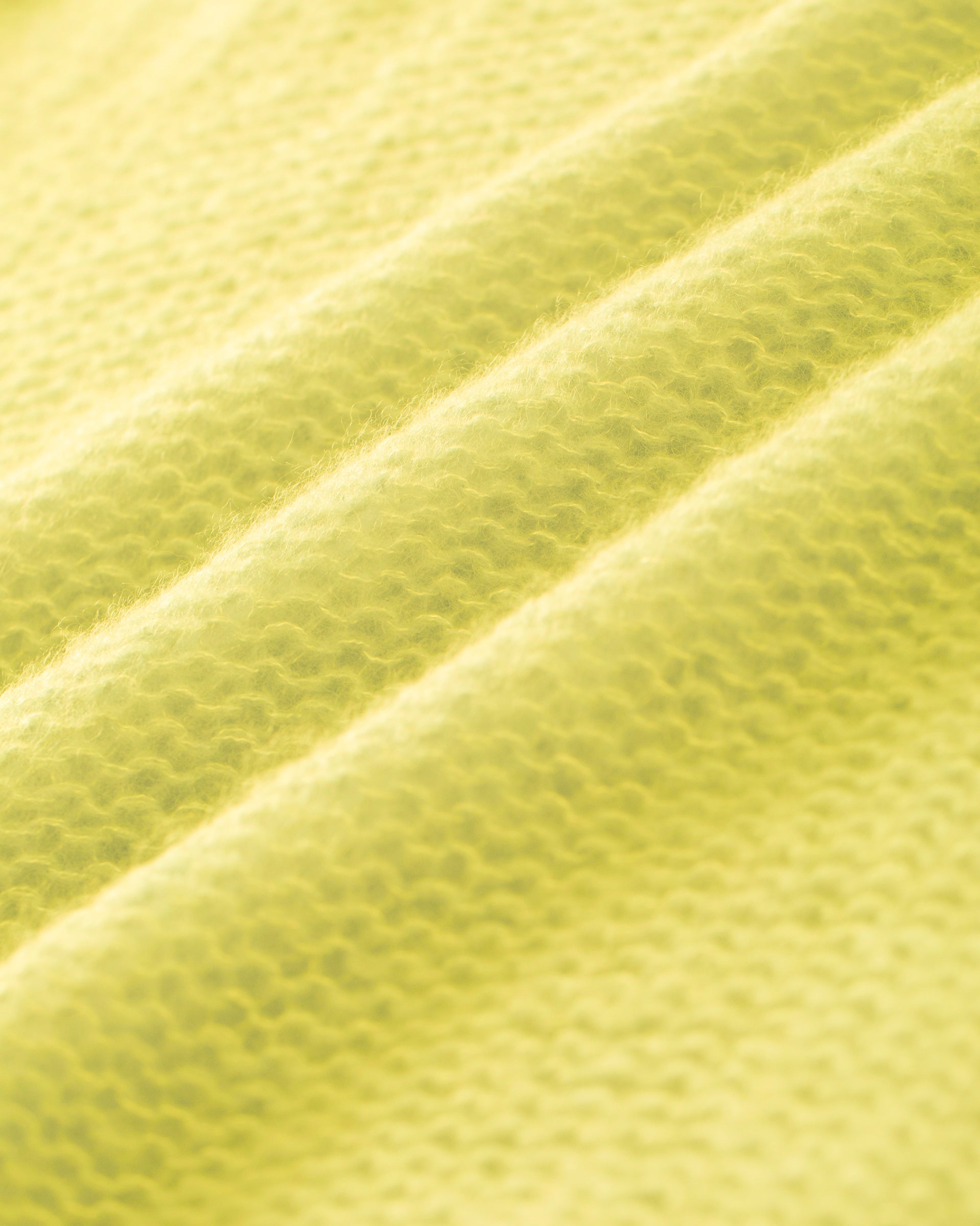 Damen Kurzarm Pullover in yellow jasper (gelb) aus 75% Kaschmir, 25% Seide
auf Links gestrickt, Leichte luftige 
Oversized Passform. 