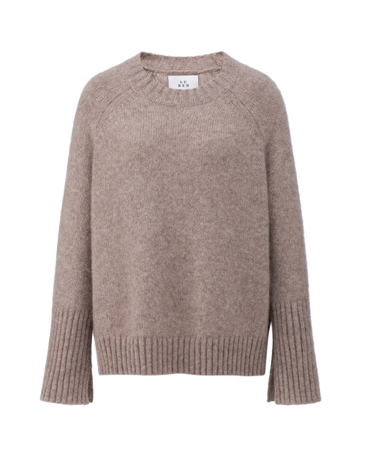 Damen Pullover aus 75 % Kaschmir und 25 % Seide in Caribou– glatt gestrickter Pullover in mittelschwerer Qualität mit kastiger, lockerer Passform, Rundhalsausschnitt mit Kragen in Rippstruktur, Raglanärmeln sowie langen, geraden Ärmeln mit Schlitz am Bündchen. Ärmelbündchen und Saum sind in Rippstruktur gearbeitet und verleihen dem Modell einen modernen, entspannten Look.