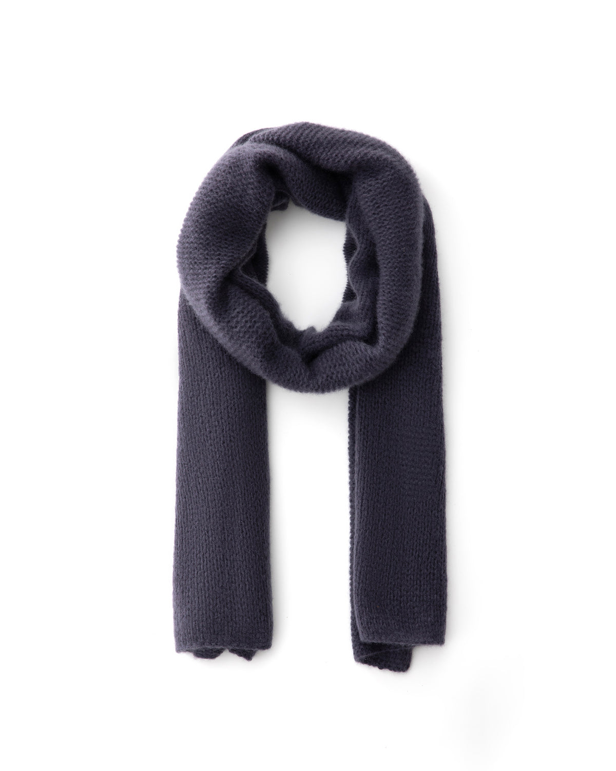 Damen Schal aus 75 % Kaschmir und 25 % Seide in Graphite Grey – glatt und locker gestrickter Schal mit weicher, fließender Haptik. Das zeitlose Design überzeugt durch seine leichte Optik und vielseitigen Stylingmöglichkeiten.