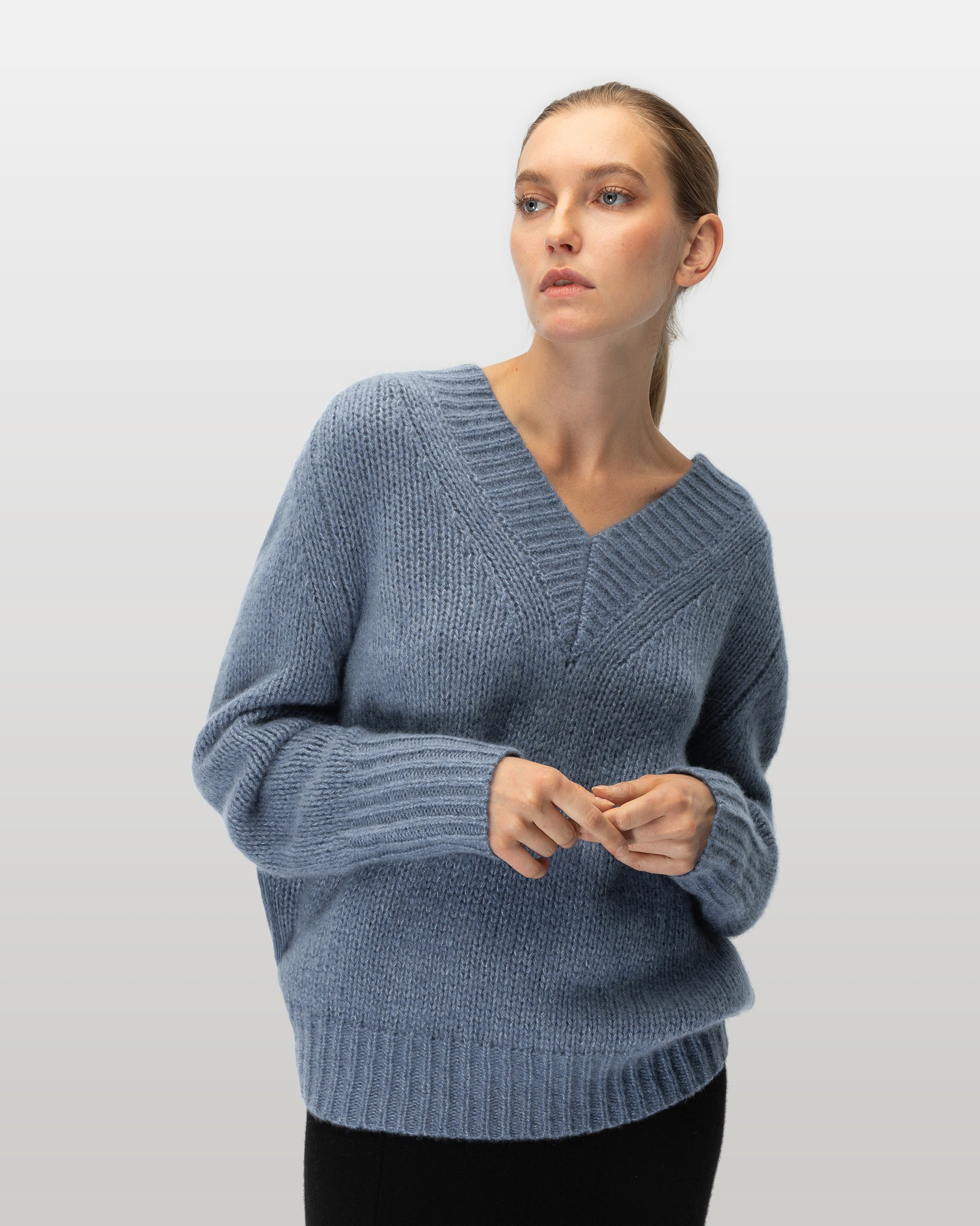 CLARA Sweater