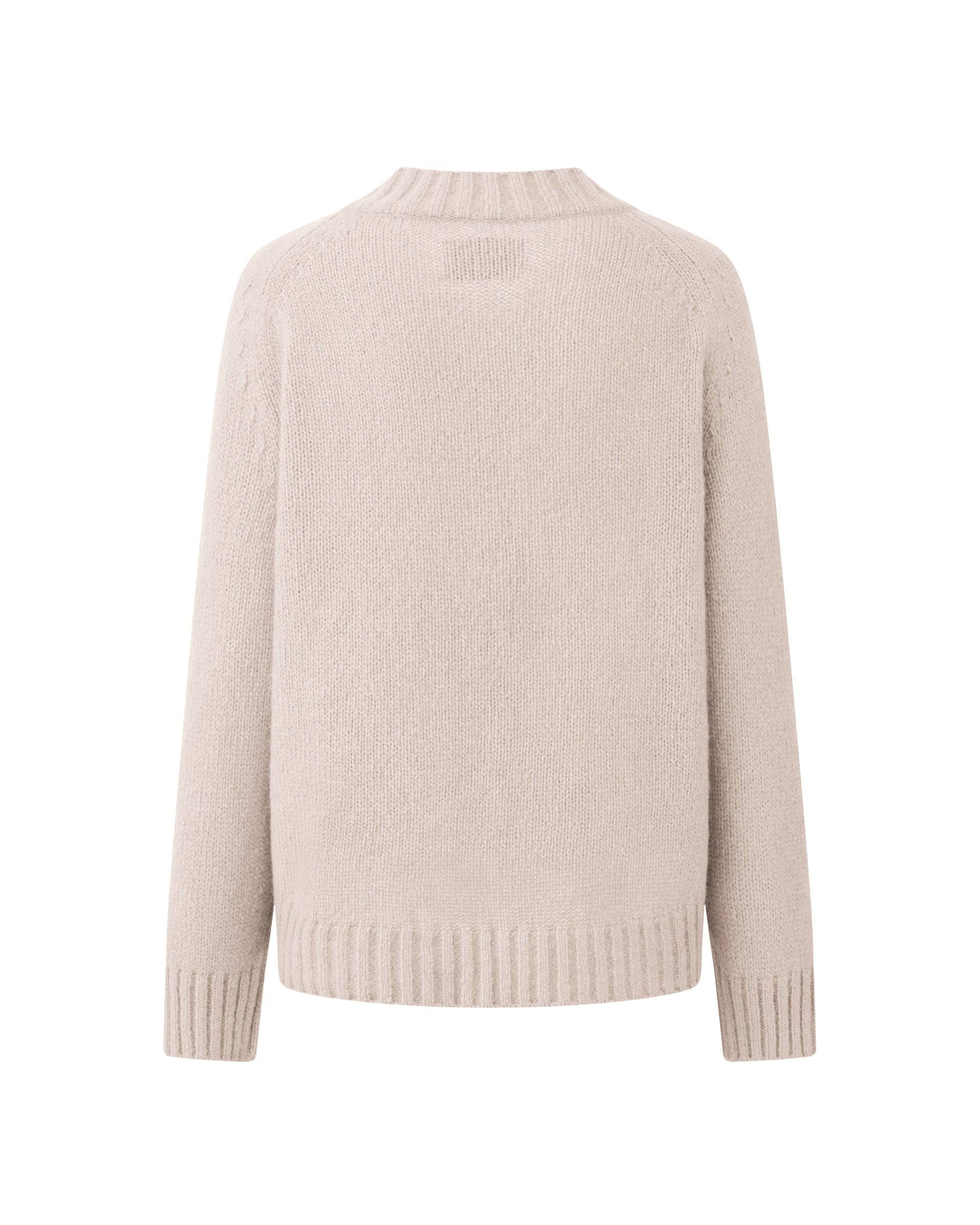 Damen Pullover aus 75 % Kaschmir und 25 % Seide in Wheat – glatt gestrickter Pullover in mittelschwerer Qualität mit lockerer Passform, V-Ausschnitt mit breitem Kragen in Rippstruktur, Sattelschulter sowie langen, schmalen Ärmeln. Ärmelbündchen und Saum sind in Rippstruktur gearbeitet, ein besonderes Design-Detail am Saum rundet das Modell ab.
