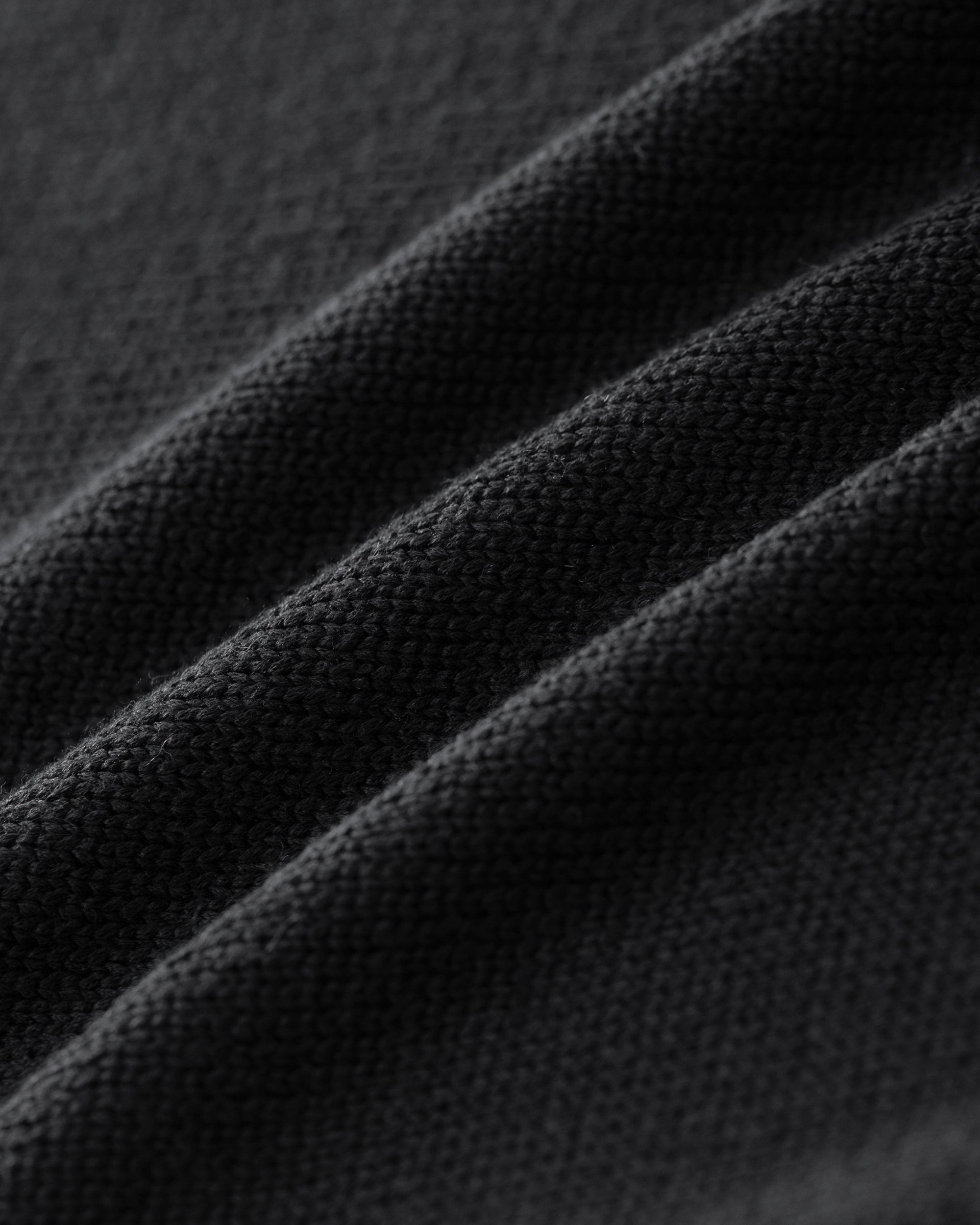 Damen Hose in schwarz (black) aus 100 % Seide – mittelschwerer, glatt und kompakt gestrickter Stoff, gerades verkürztes Bein und Taillenbund mit Gummizug