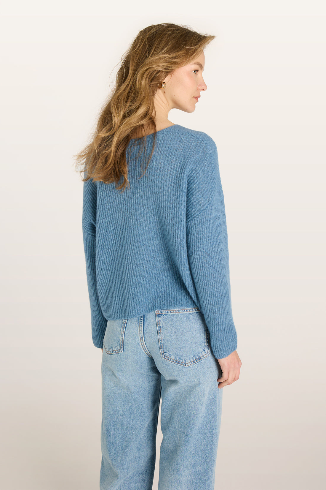ELOWEN sweater