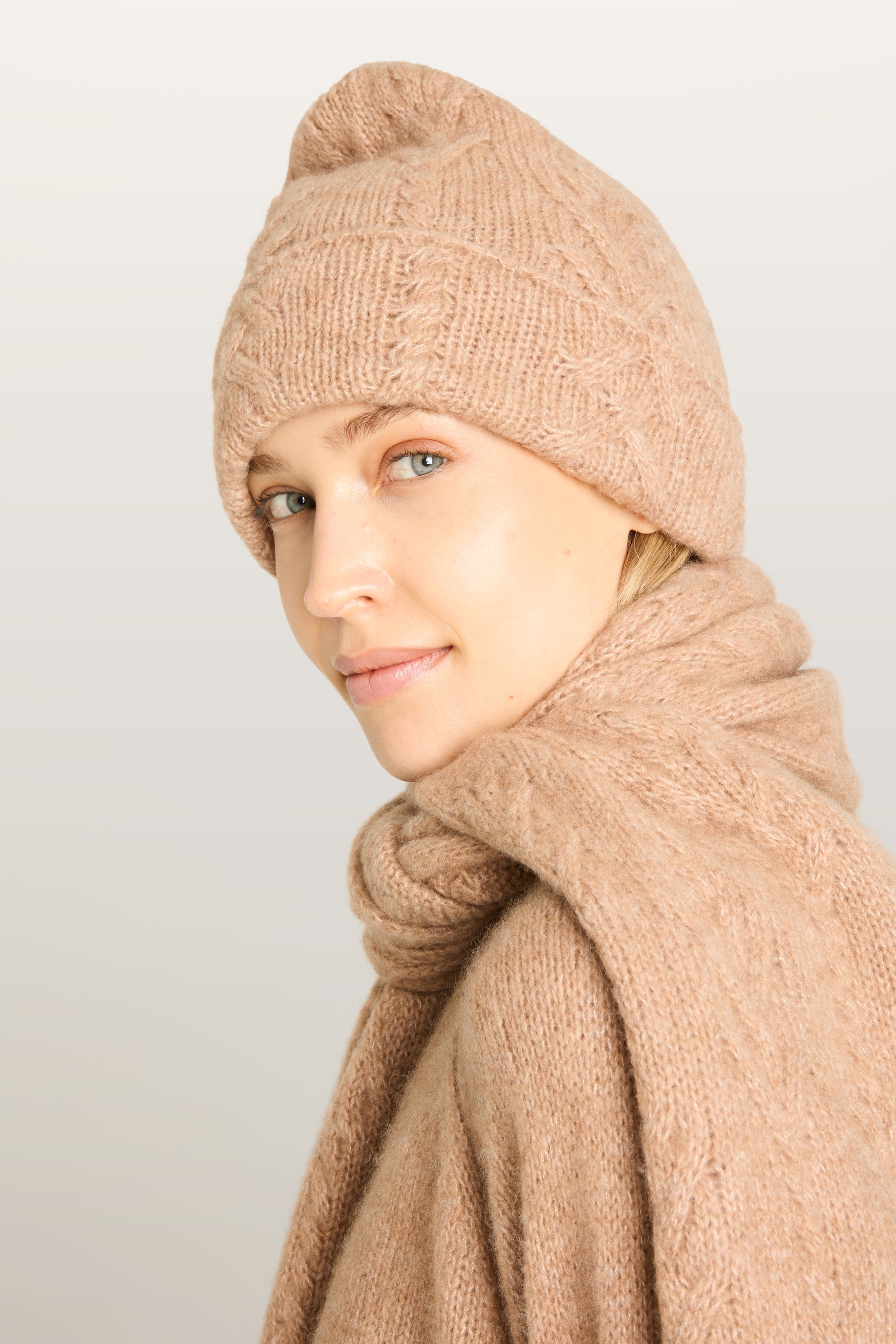 ESHER Scarf