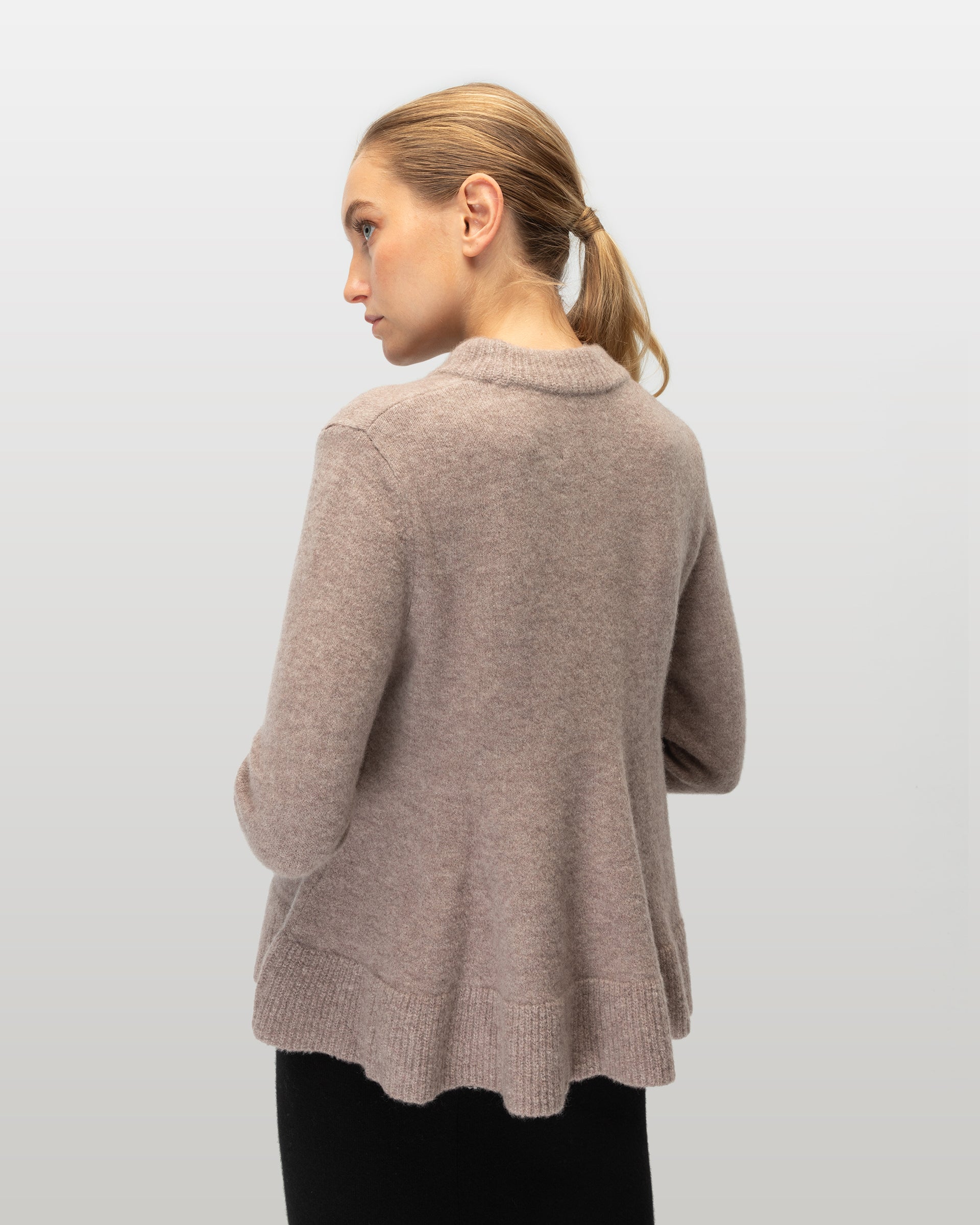 FLORA Pullover