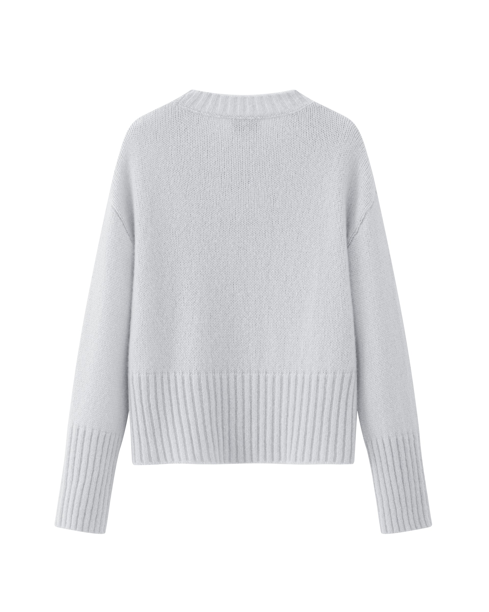 Damen Pullover in Bluish White (zartes hellblau) aus Kaschmir-Seide – mittelschwerer Strick mit kurzer, breiter Passform, Rundhalsausschnitt und relaxten Ärmeln