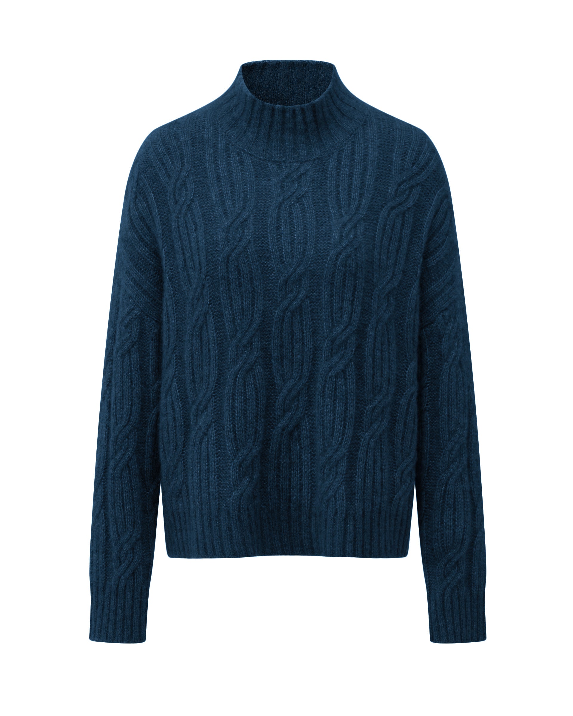 Damen Pullover aus 75 % Kaschmir und 25 % Seide in Midnight Teal – Pullover mit Zopfmuster in mittelschwerer Strickqualität und lockerer Passform, Rundhalsausschnitt mit hohem Stehkragen in Rippstruktur, überschnittener Schulterform sowie langen, relaxten Ärmeln. Ärmelbündchen und Saum sind in Rippstruktur gearbeitet und verleihen dem Modell einen markanten, zeitlosen Look.
