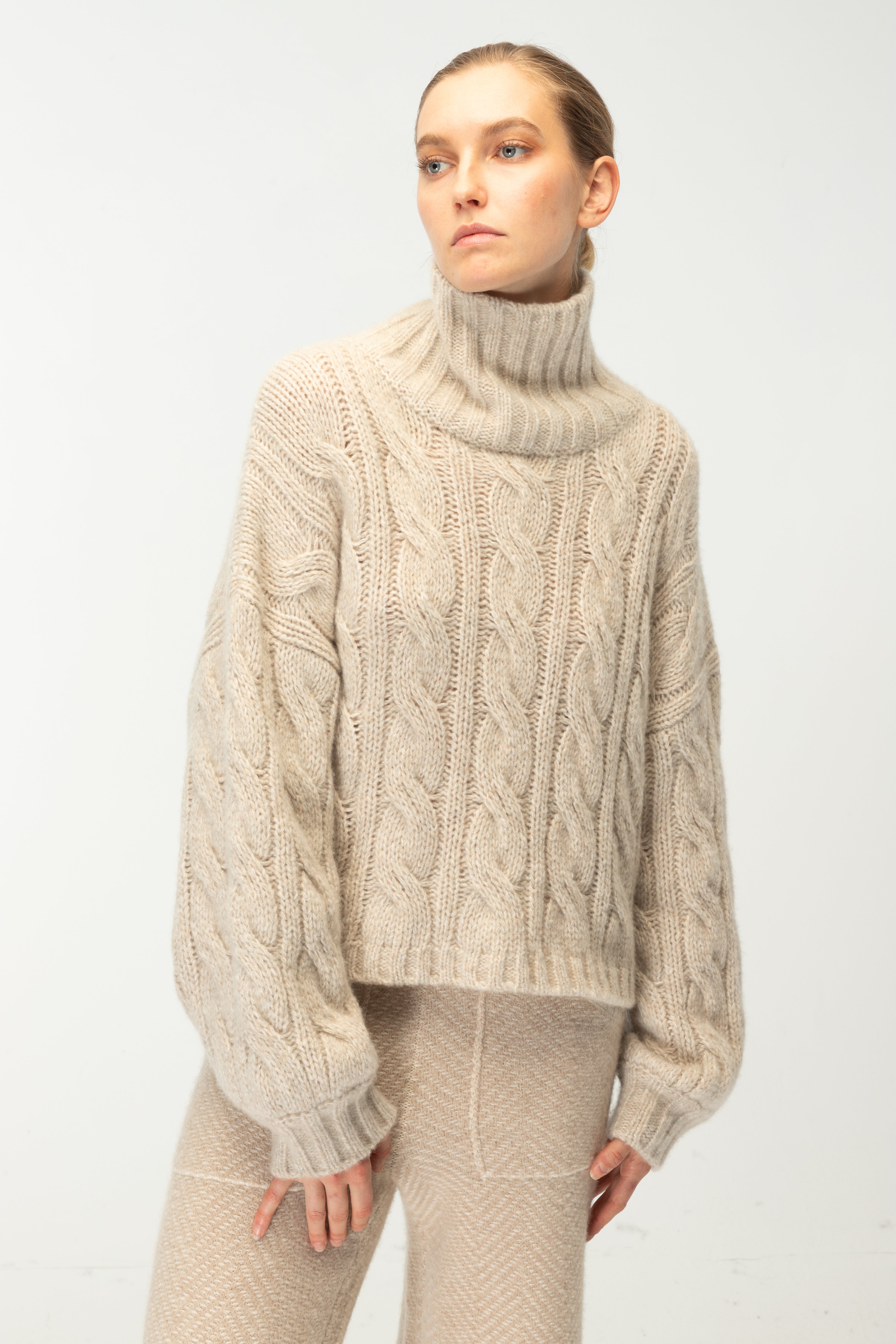 MIA FW2023077 Cashmere Silk WHEAT