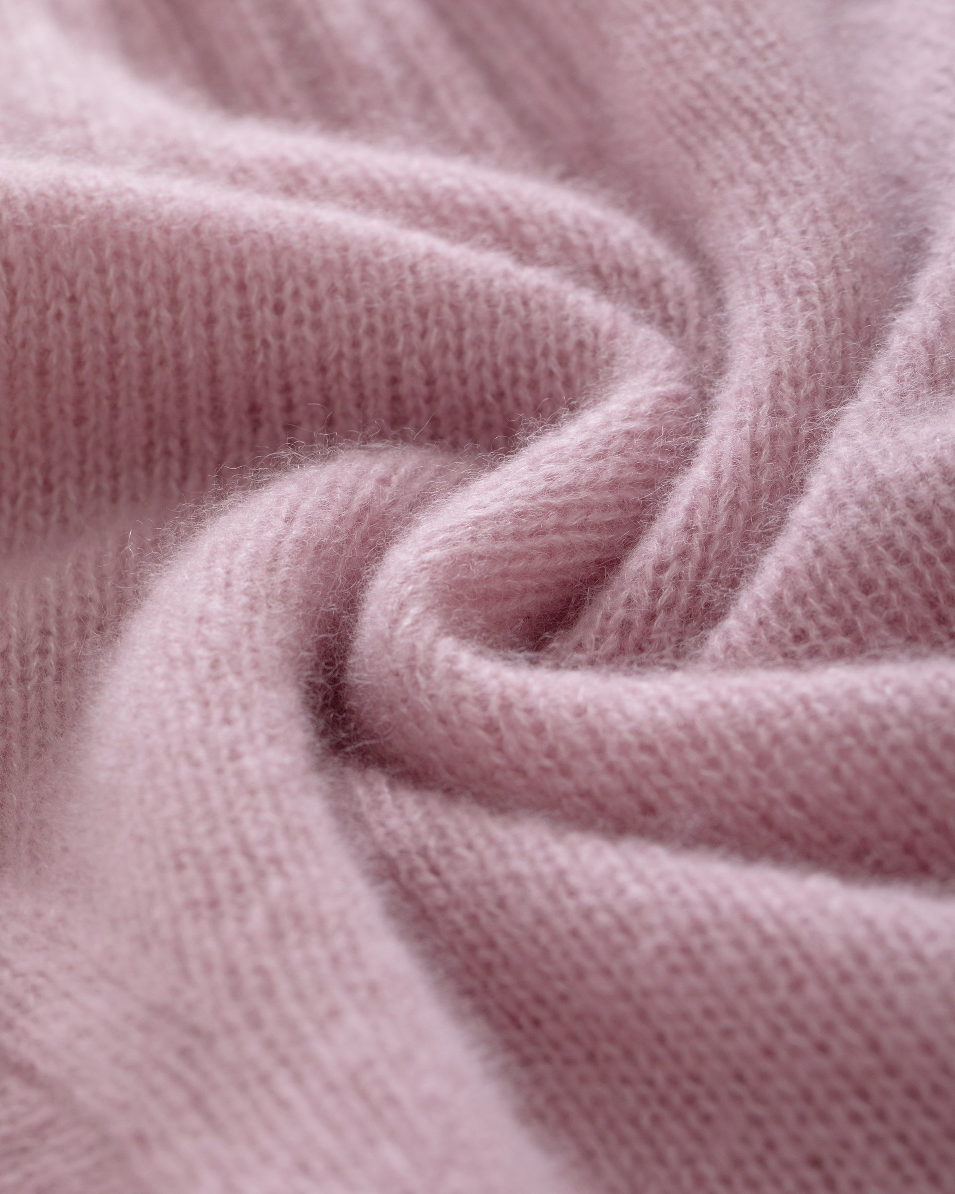 Damen Cardigan in Light Raspberry (rosa) aus Kaschmir-Seide – mittelschwerer, glatt gestrickter Cardigan mit Knopfleiste und relaxter Passform