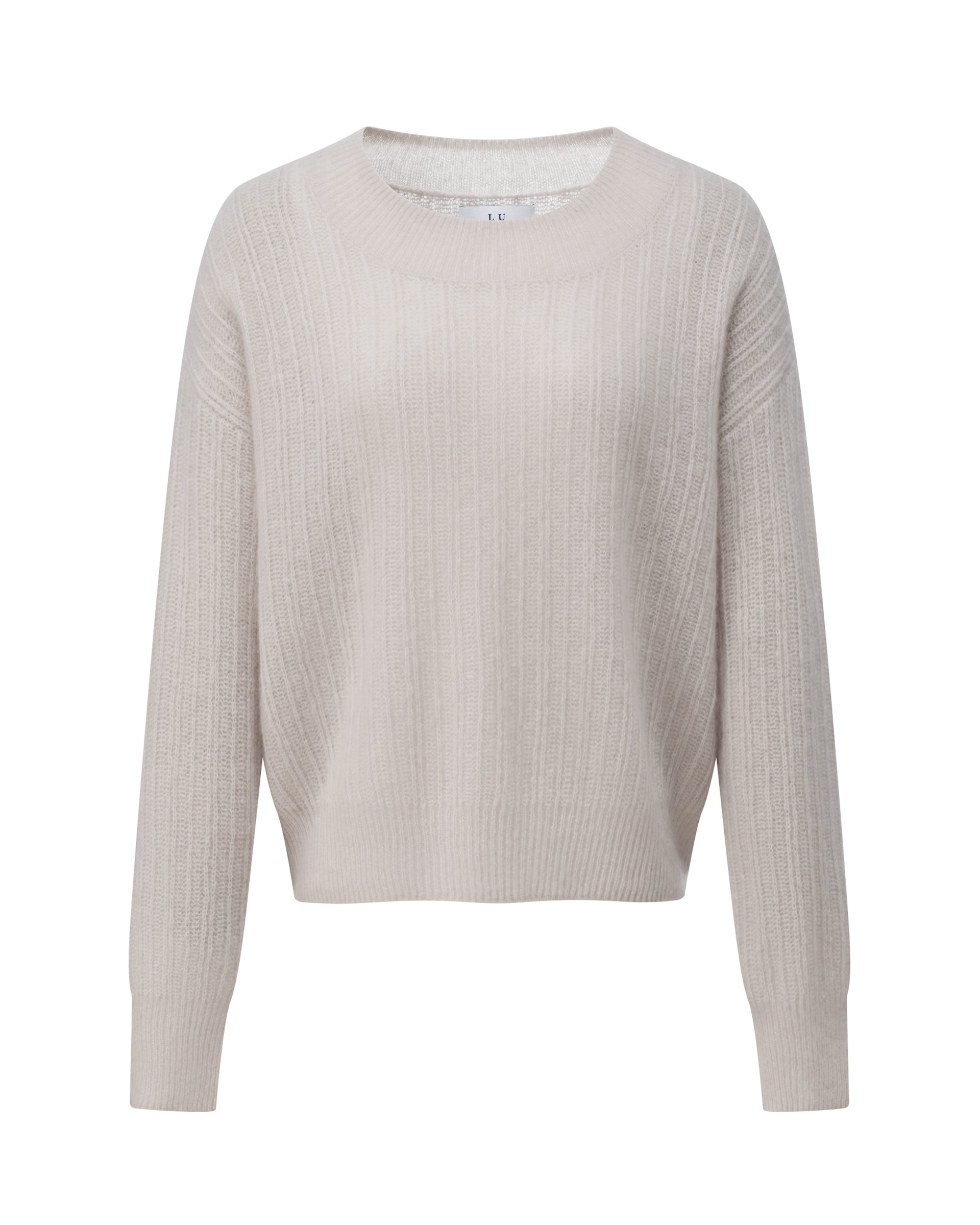 Damen Pullover in misty pink (rosa) aus Kaschmir-Seide – leichter, luftiger Strick mit dekorativem Muster, relaxte Passform, Rundhalsausschnitt mit hohem Rippkragen, überschnittene Schultern, lange weite Ärmel und schmale Rippbündchen an Ärmeln und Saum.