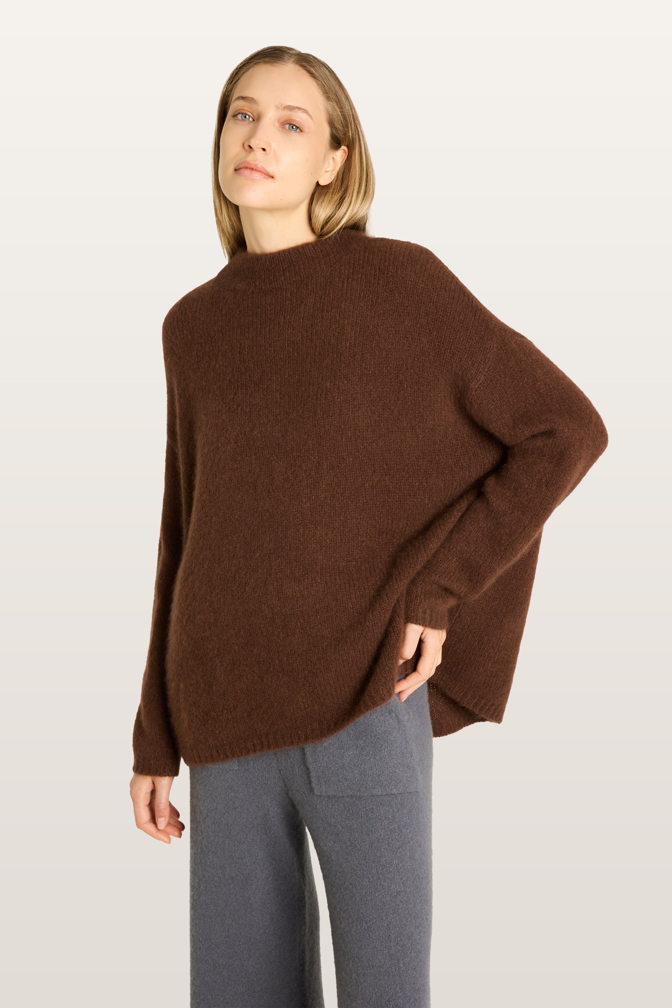 NAOMI.C NOS Pullover