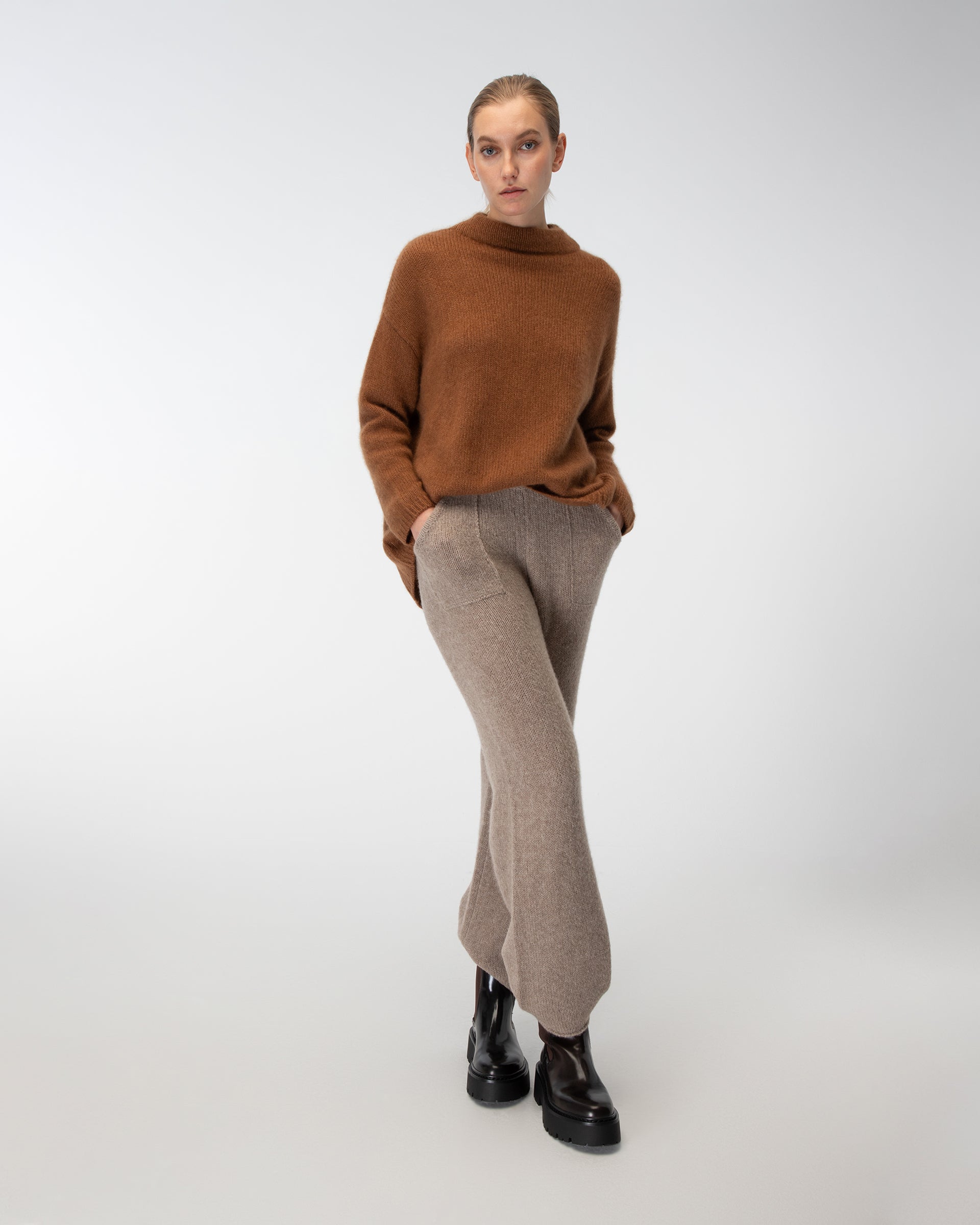 NAOMI.C NOS FW2024147 Cashmere Silk WHISKY