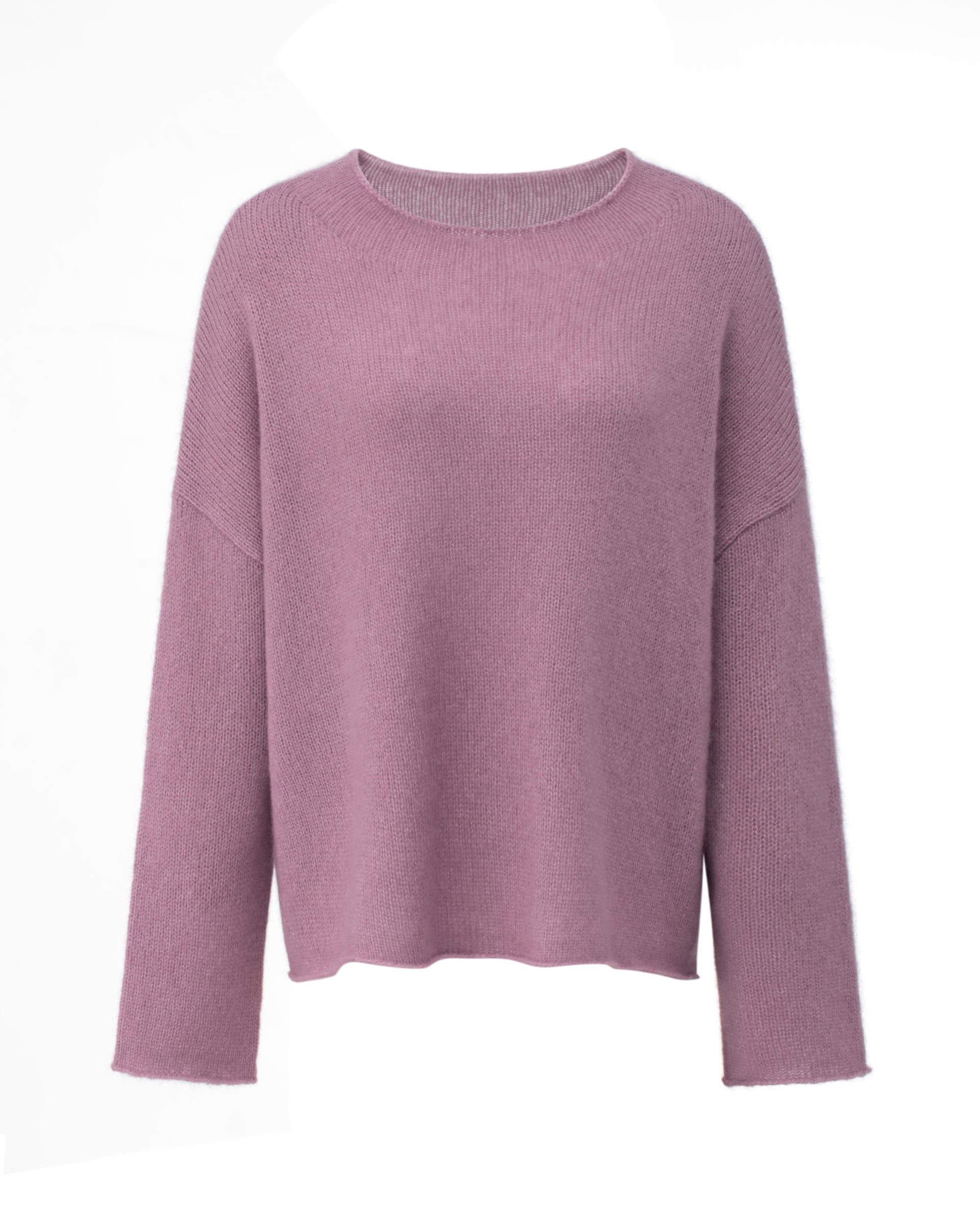 Damen Pullover aus 75 % Kaschmir und 25 % Seide in Lilac Mist – glatt und locker gestrickter Pullover in mittelschwerer Qualität mit oversized Passform, breiter und kurzer Silhouette sowie cleanem Rundhalsausschnitt. Überschnittene Schultern und lange, relaxte Ärmel unterstreichen den modernen Look, während Ärmelbündchen und Saum mit speziellem Finish für einen besonderen Akzent sorgen.