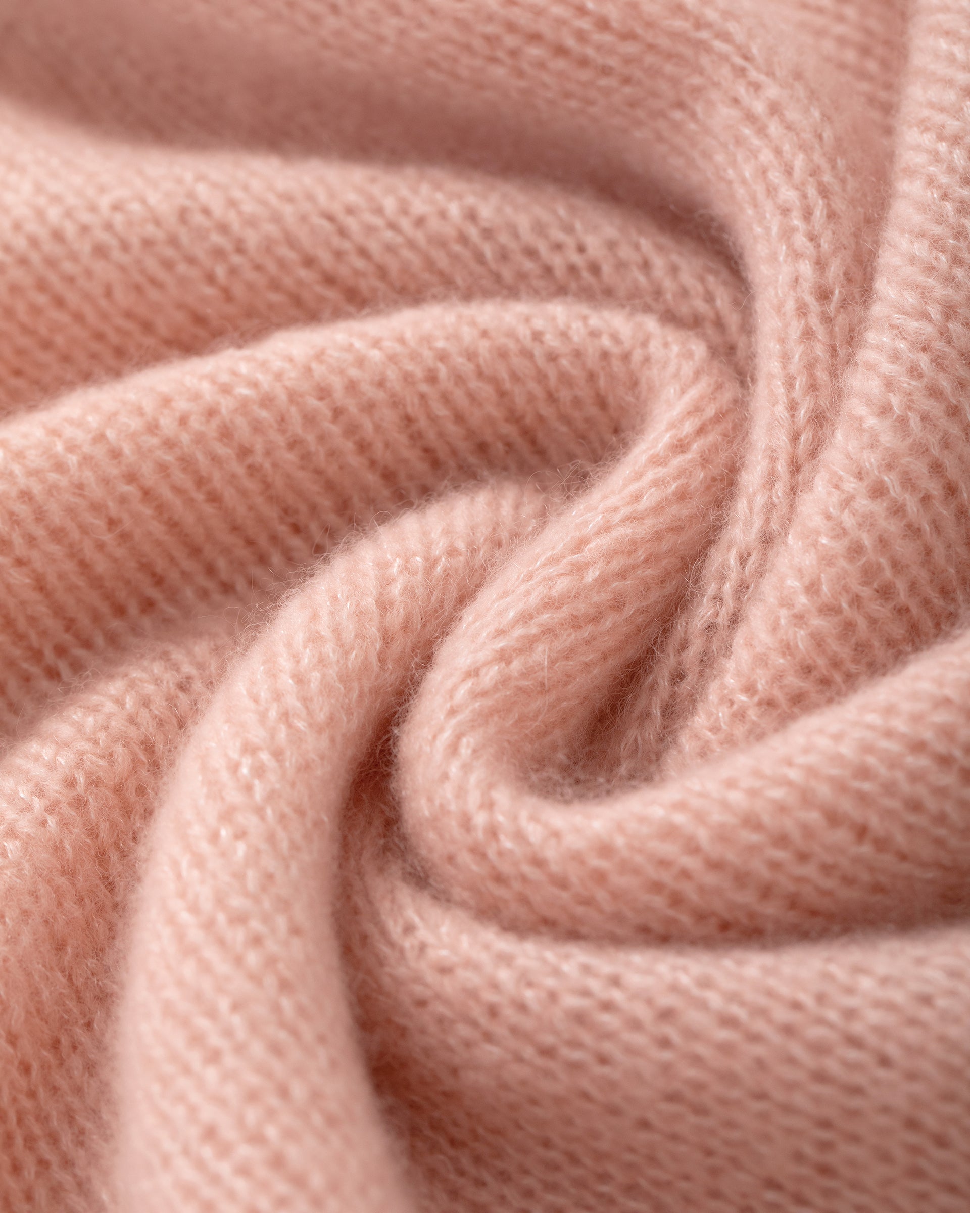 Damen Kurzarm-Pullover aus 75 % Kaschmir und 25 % Seide in orange blush (pfirsich) – mittelschwerer, glatt gestrickter Pullover in kastiger, kurzer und breiter Form mit Rundhalsausschnitt und Rippkragen, Raglan-Halbärmeln sowie Rippbündchen an Ärmeln und Saum