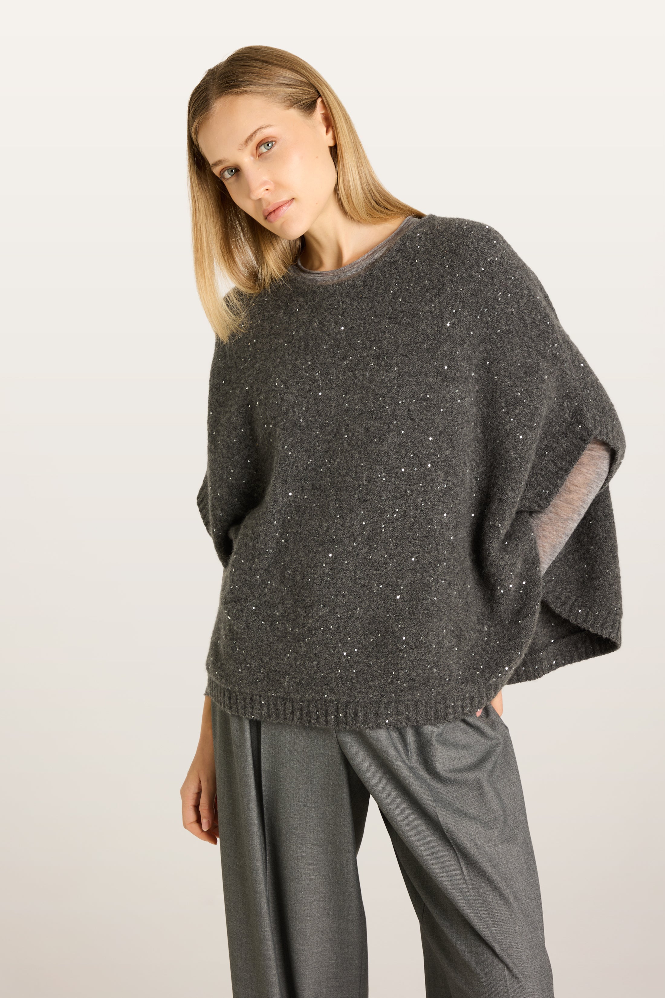 TRISHA NOS Poncho