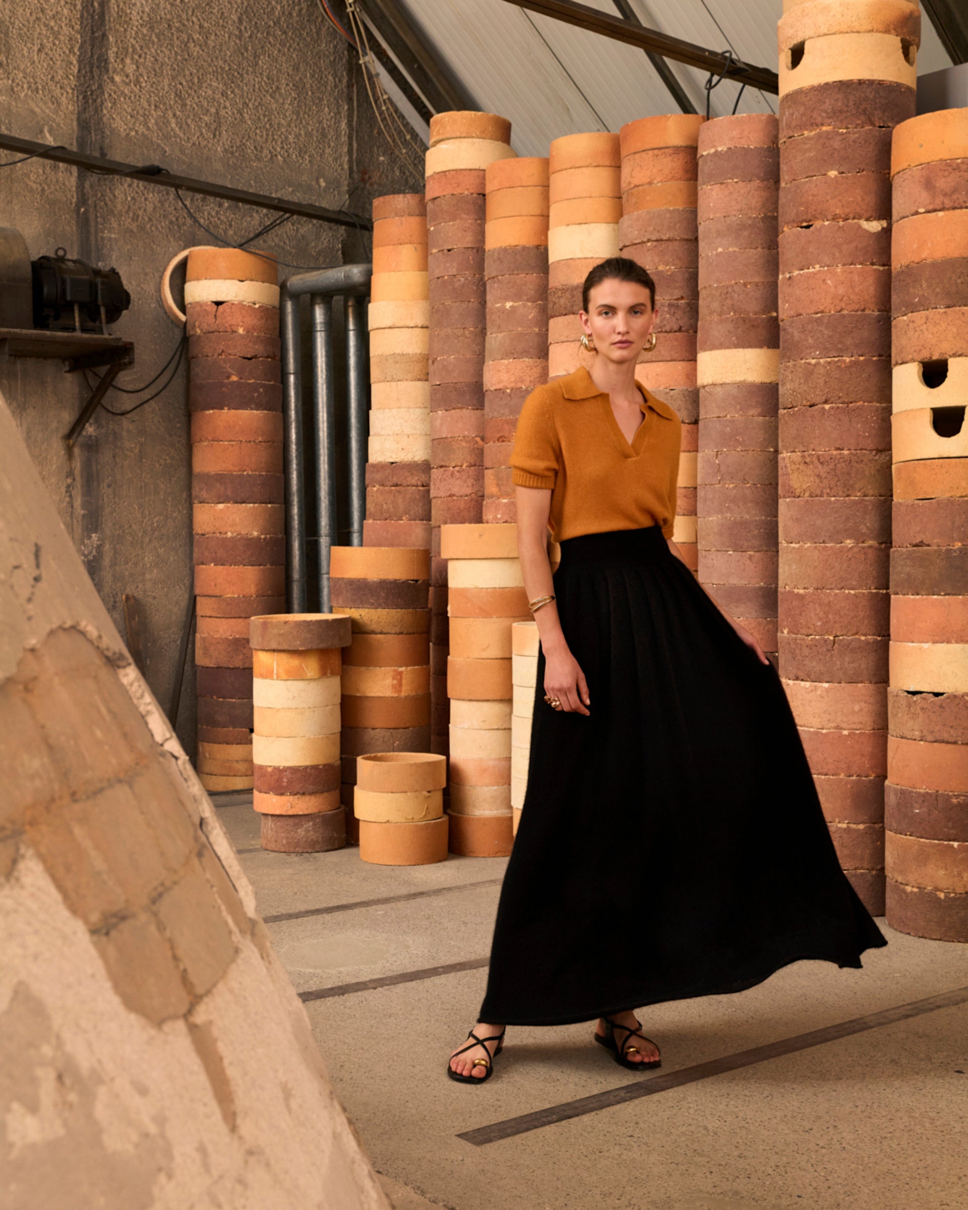 Damen Kurzarm-Pullover in dessert sun (ocker) aus Kaschmir-Seide – leichter luftiger Strick mit Polokragen, Halbarm und relaxter Passform